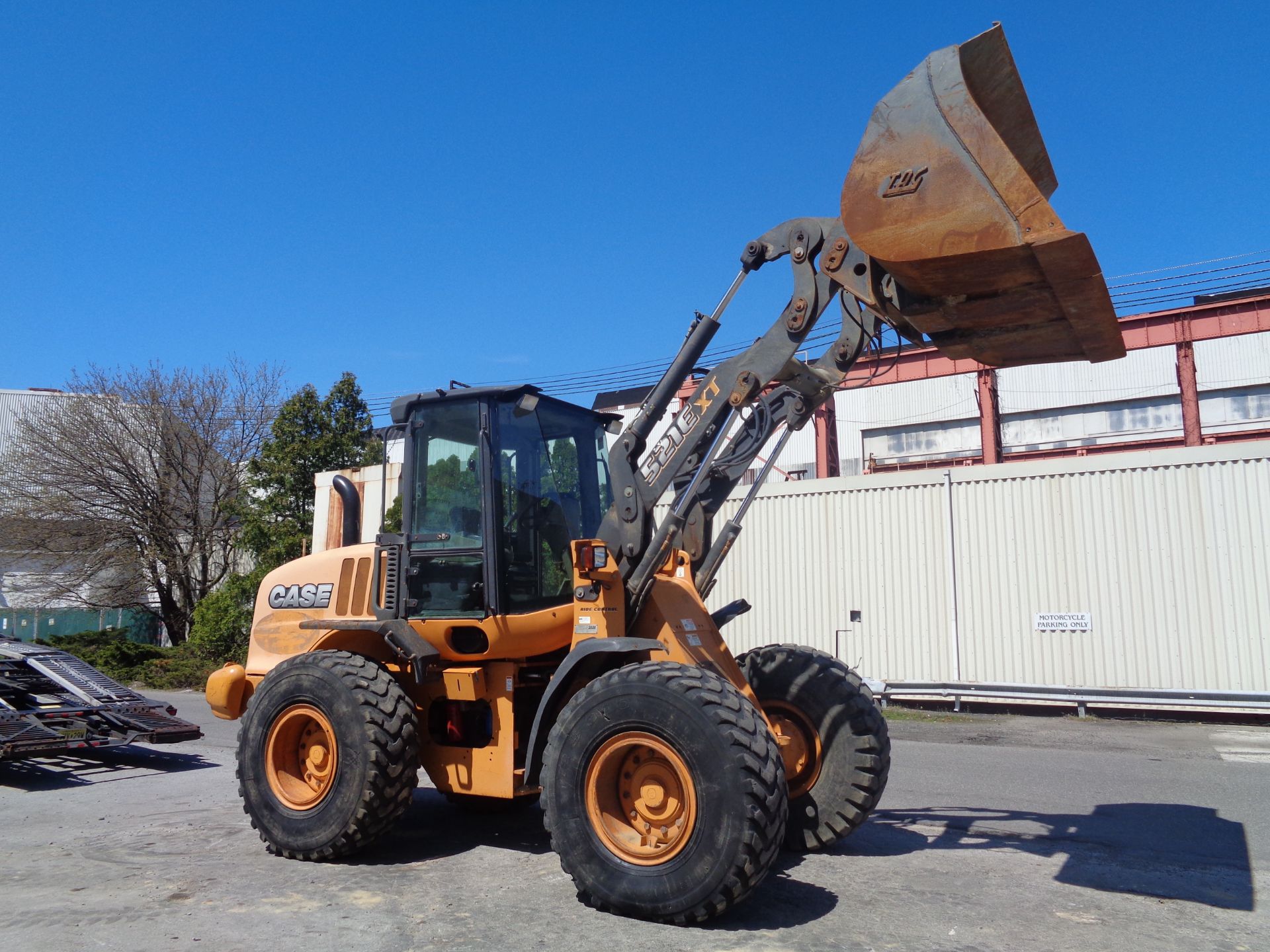 2013 Case 512E Wheel Loader - Image 7 of 11