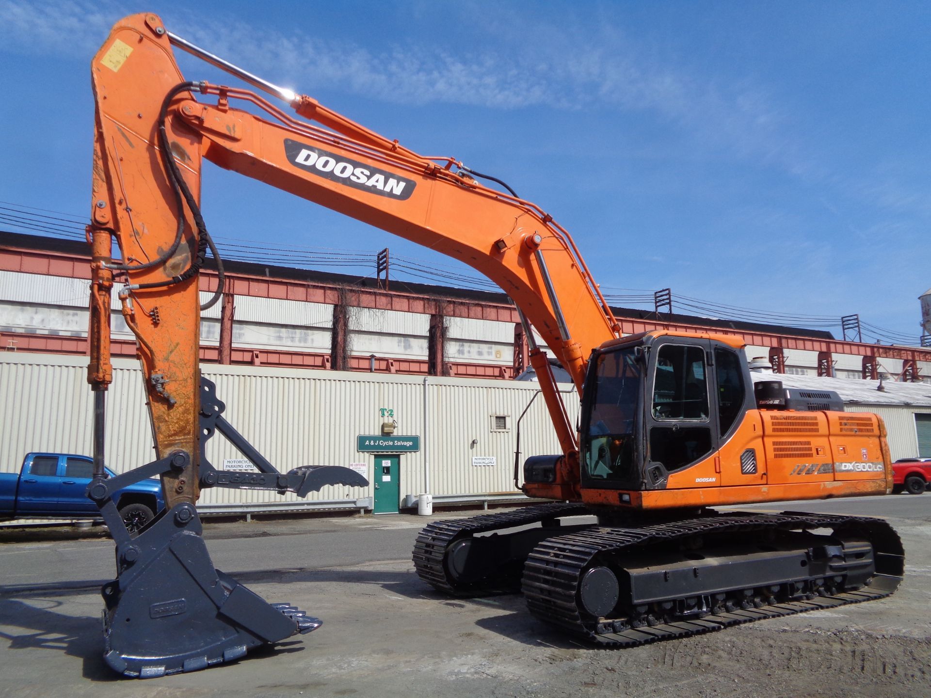 2013 Doosan DX300LC-3 Excavator - Image 8 of 19