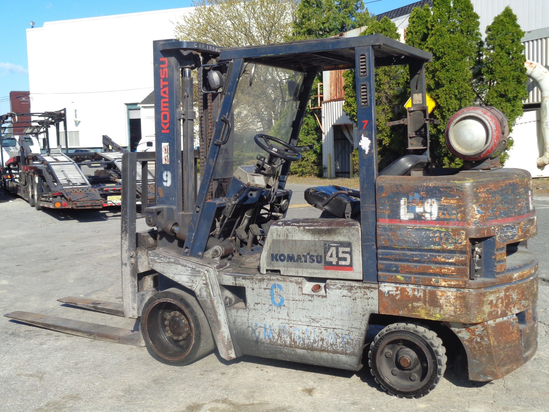 Komatsu FG45ST-6 9,000 lb Forklift - Image 4 of 15