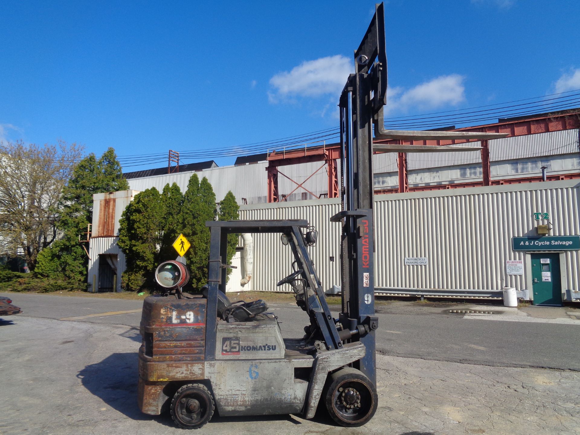 Komatsu FG45ST-6 9,000 lb Forklift - Image 12 of 15