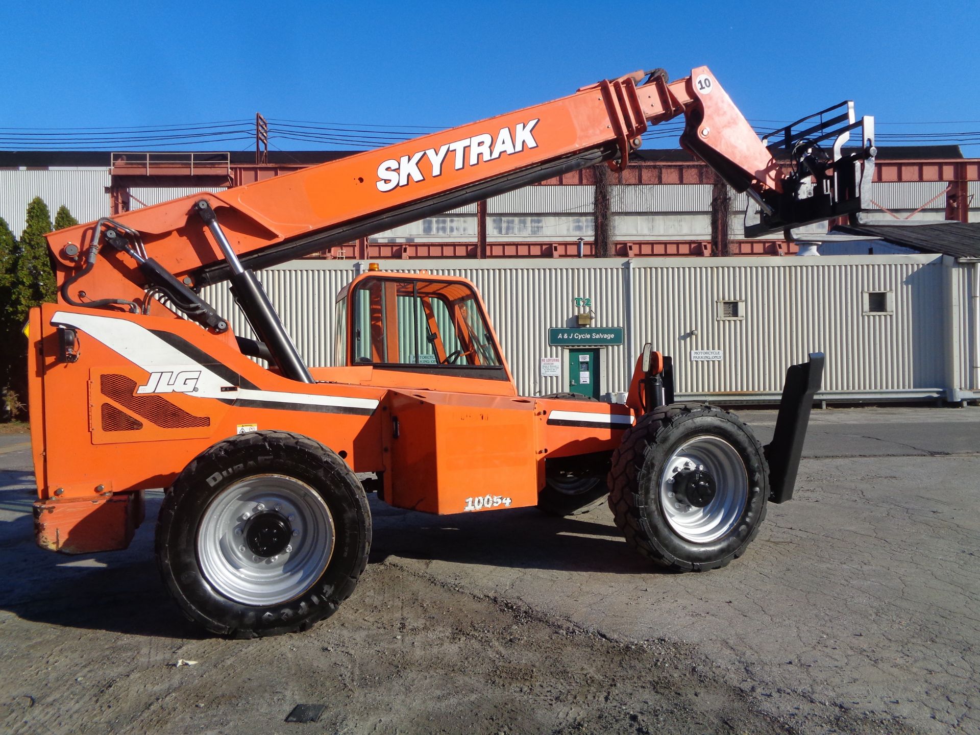 2012 SkyTrak 10054 10000lb Telescopic Forklift - Image 2 of 23