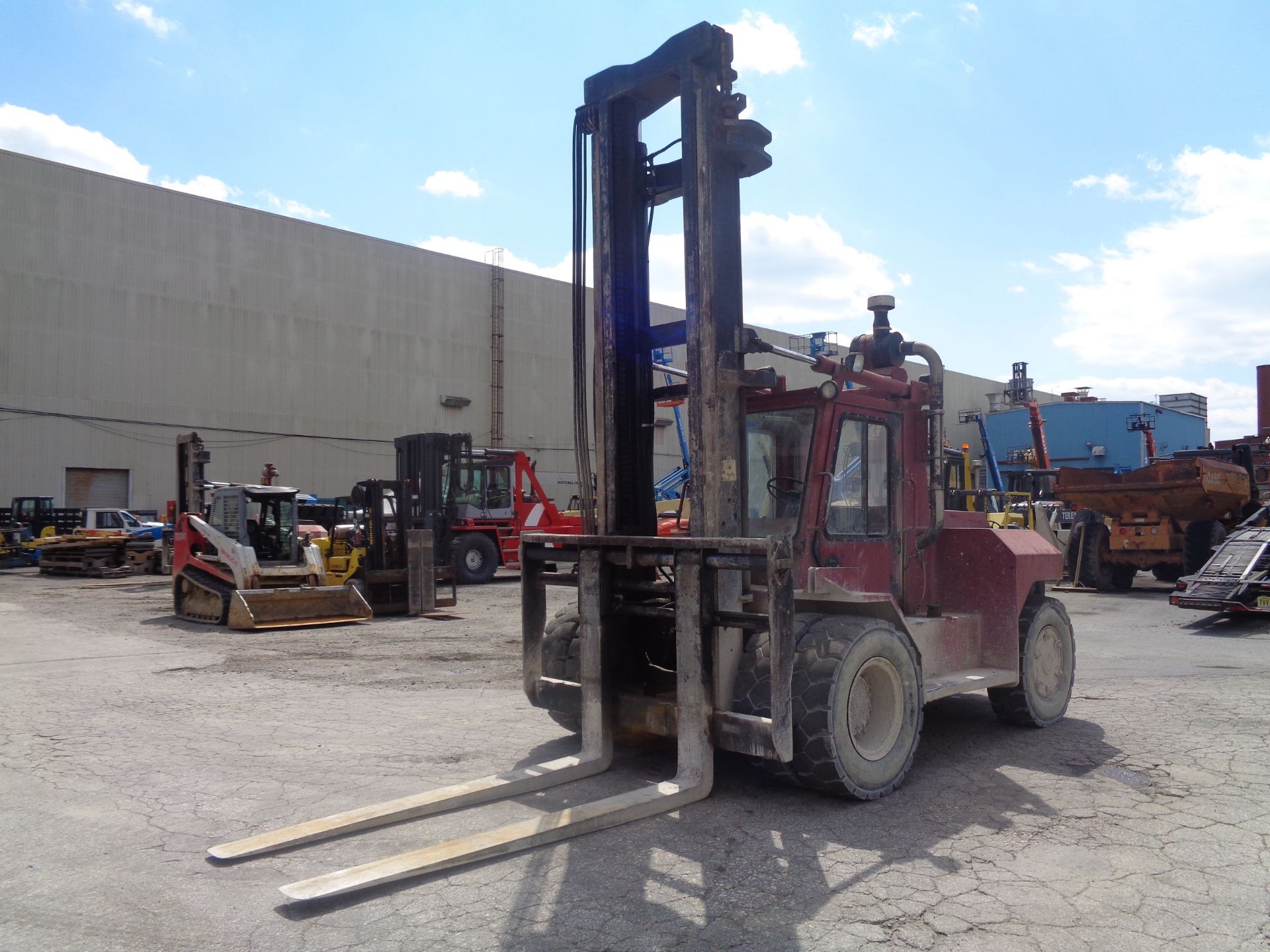 1990 Taylor TE300S 30,000 lb Forklift - Image 7 of 8