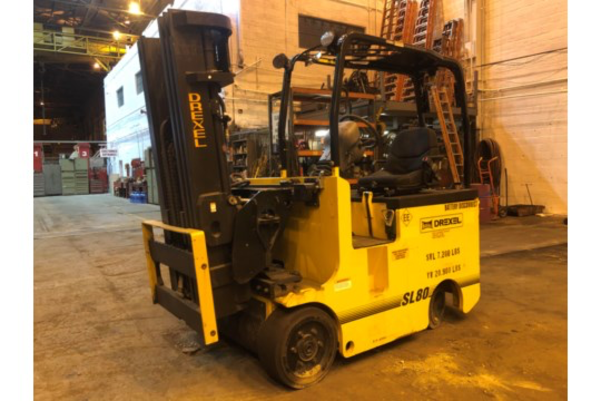 2011 Drexel SL80SE 8,000 lb Swing Mast Forklift - Image 2 of 10