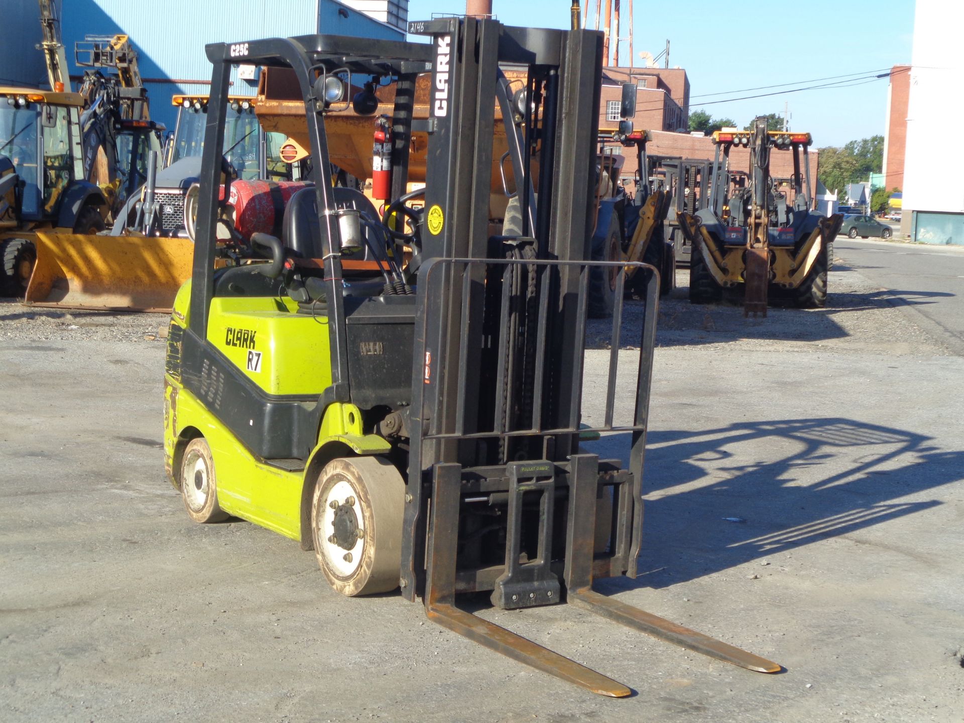 2014 Clark C25CL 5,000lbs Forklift - Image 11 of 21