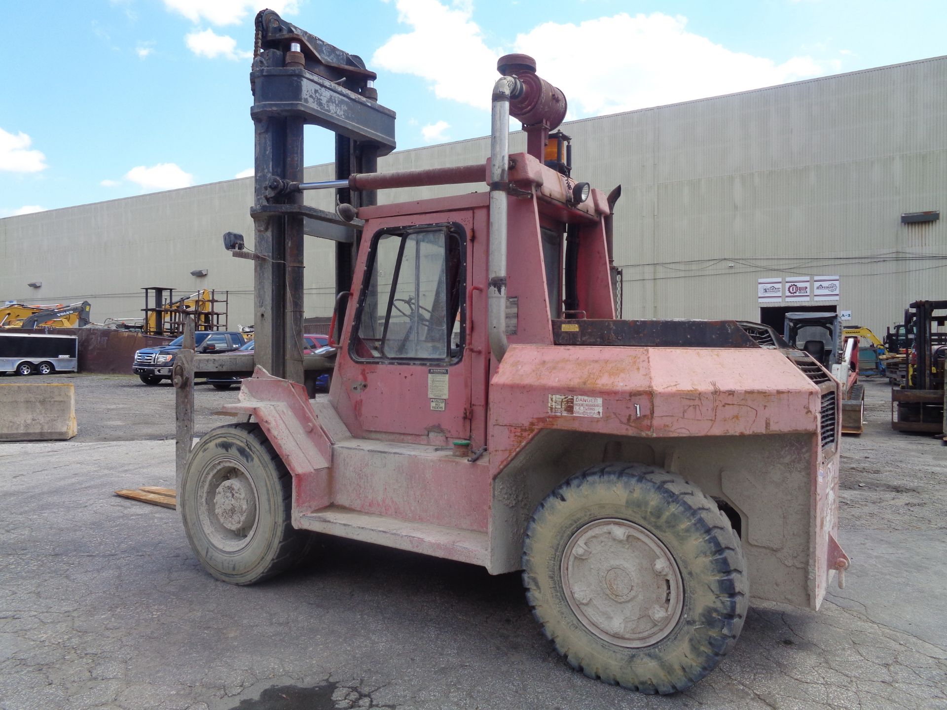 Taylor TE200S 20,000 lb Forklift - Image 5 of 10