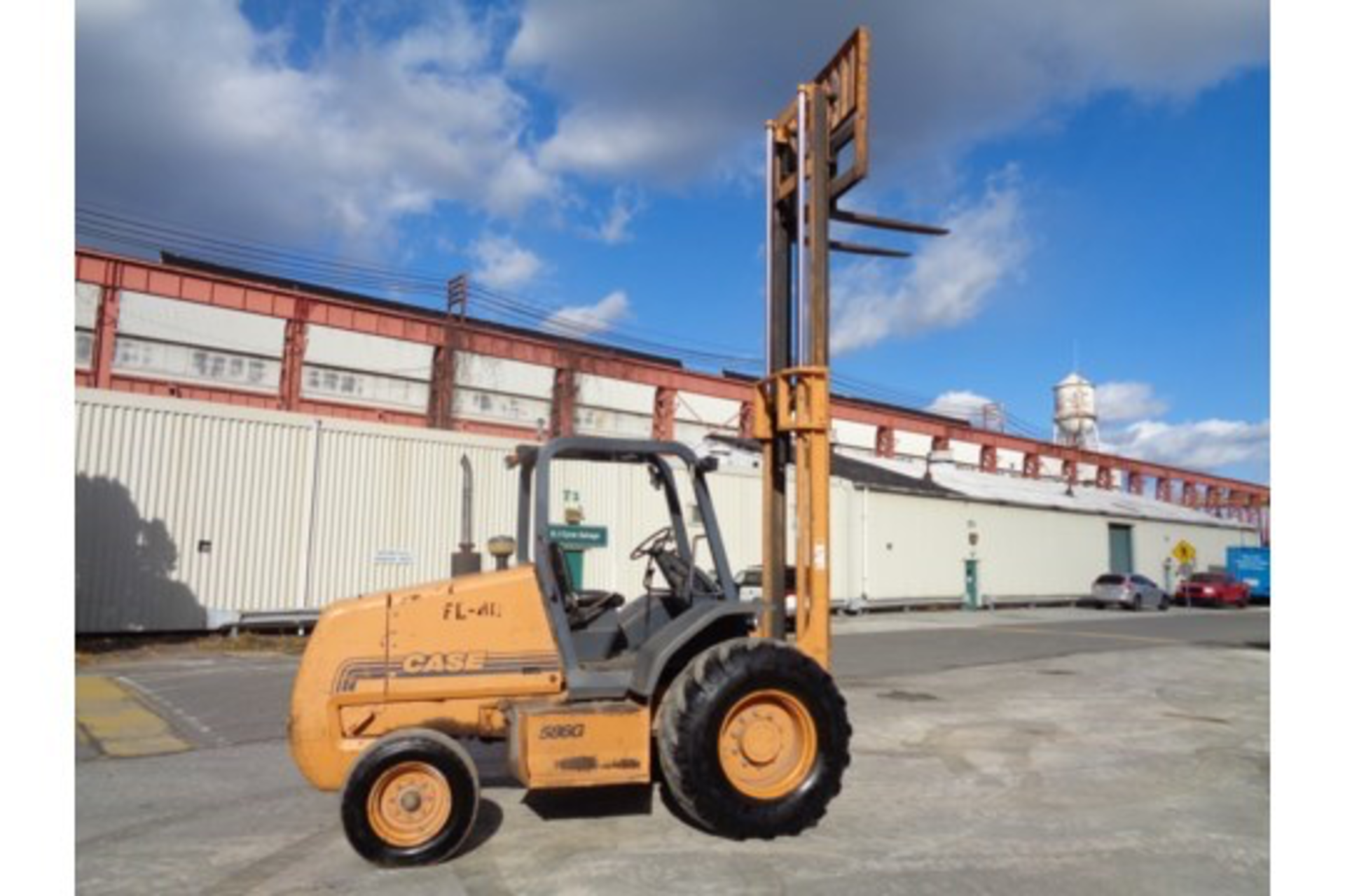 Case 580G 6000lb Rough Terrain Forklift - Image 16 of 20