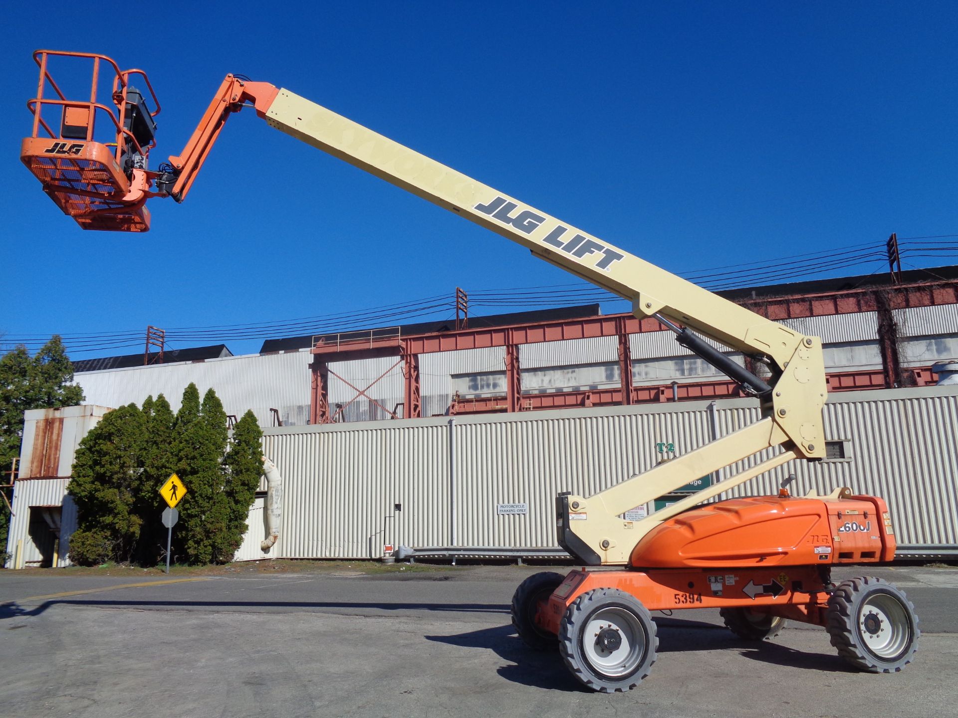 2011 JLG E600J Boom Lift - Image 5 of 8