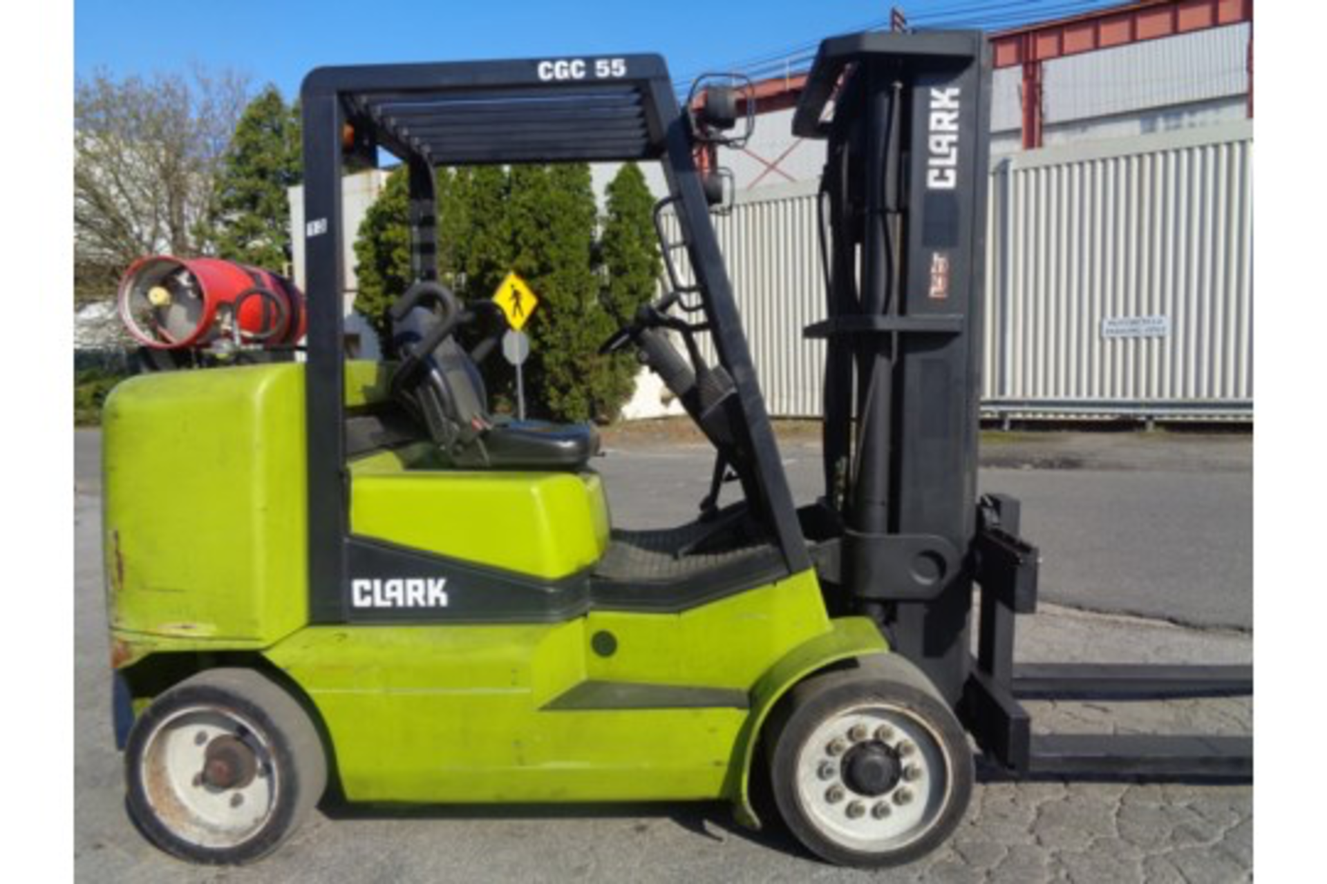 Clark CGC 12,000 lb Forklift - Image 3 of 14