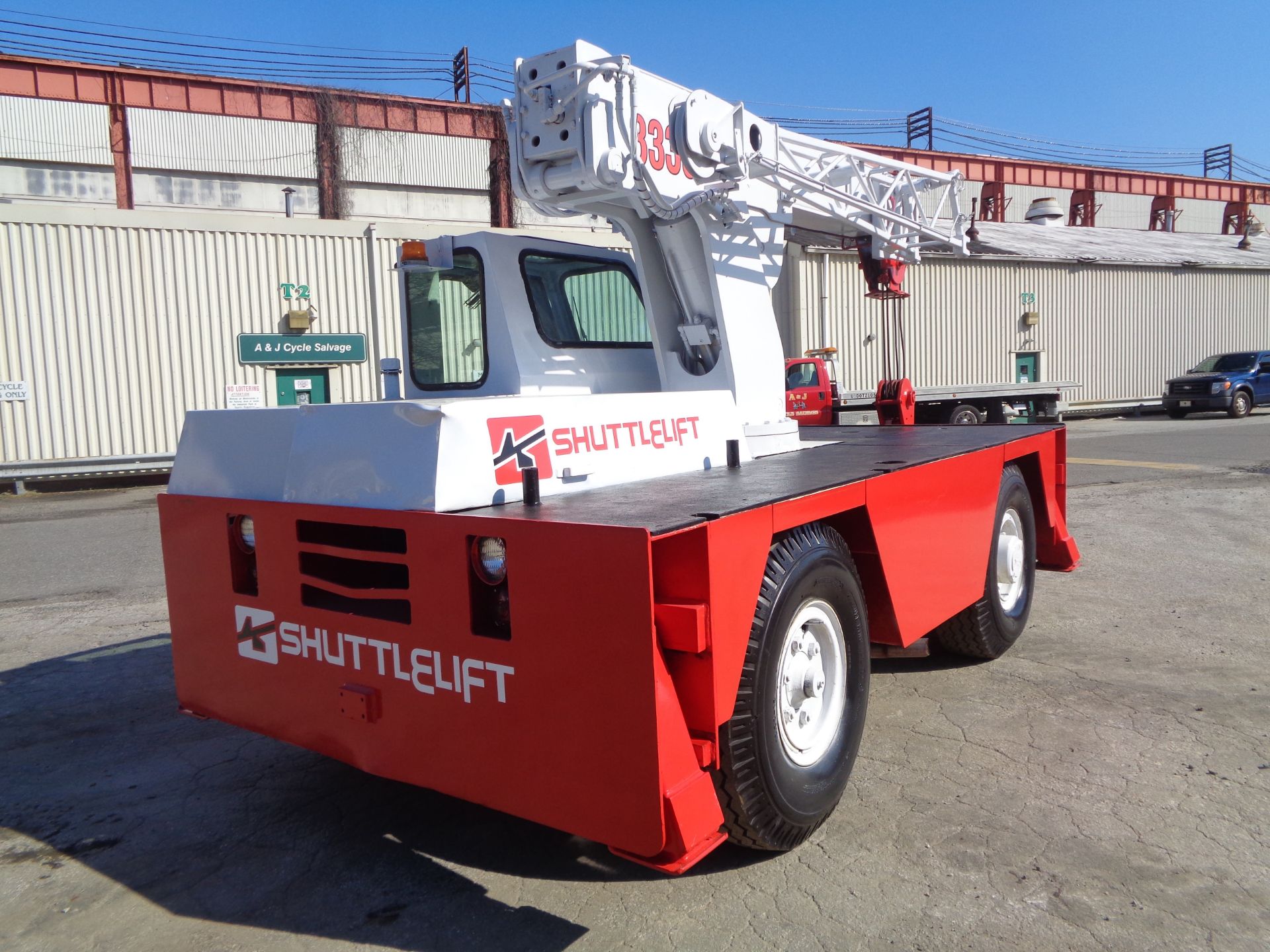 Shuttlelift 3330E 17,000lb Carry Deck Crane - Image 10 of 10