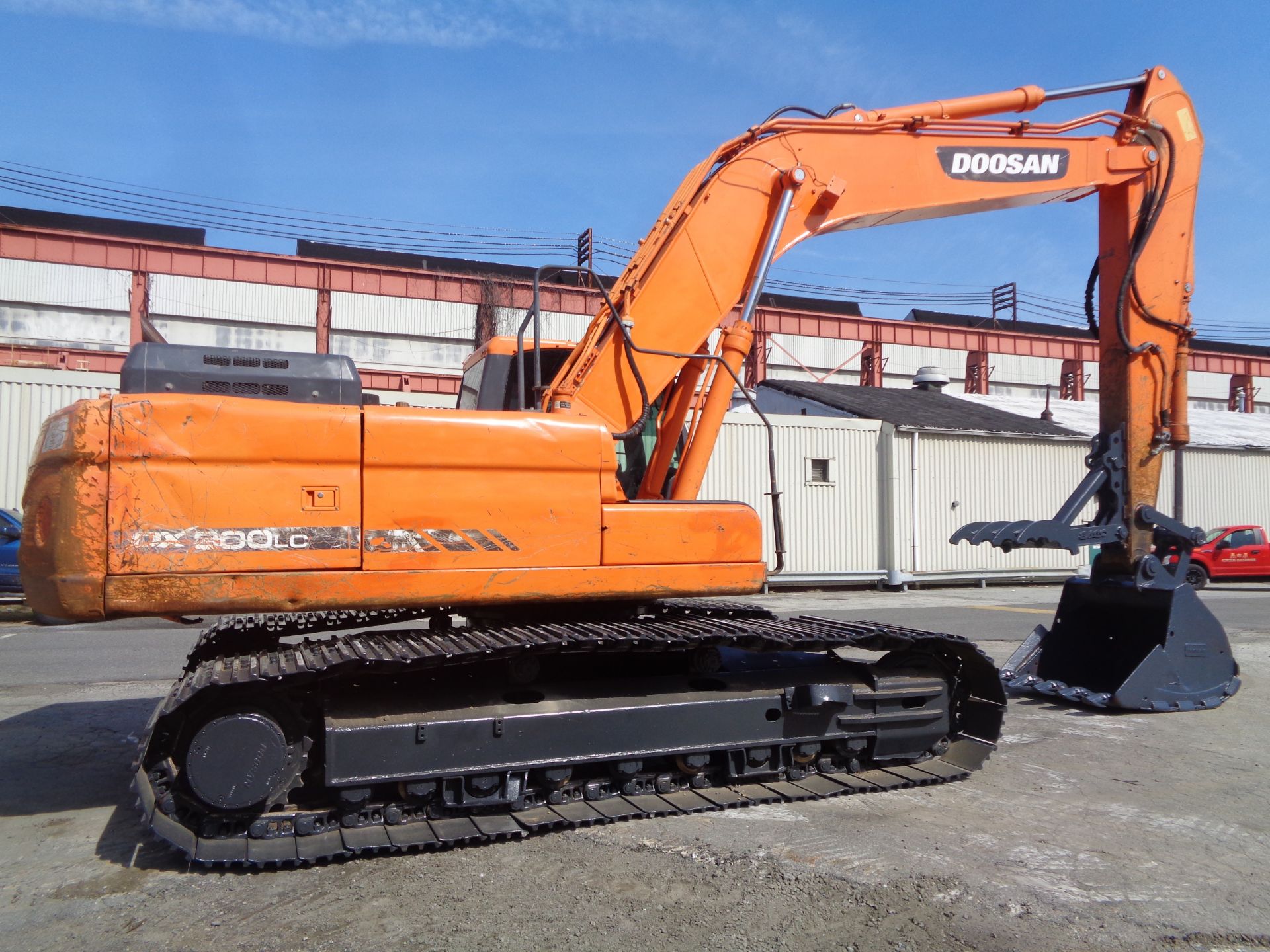 2013 Doosan DX300LC-3 Excavator - Image 2 of 19