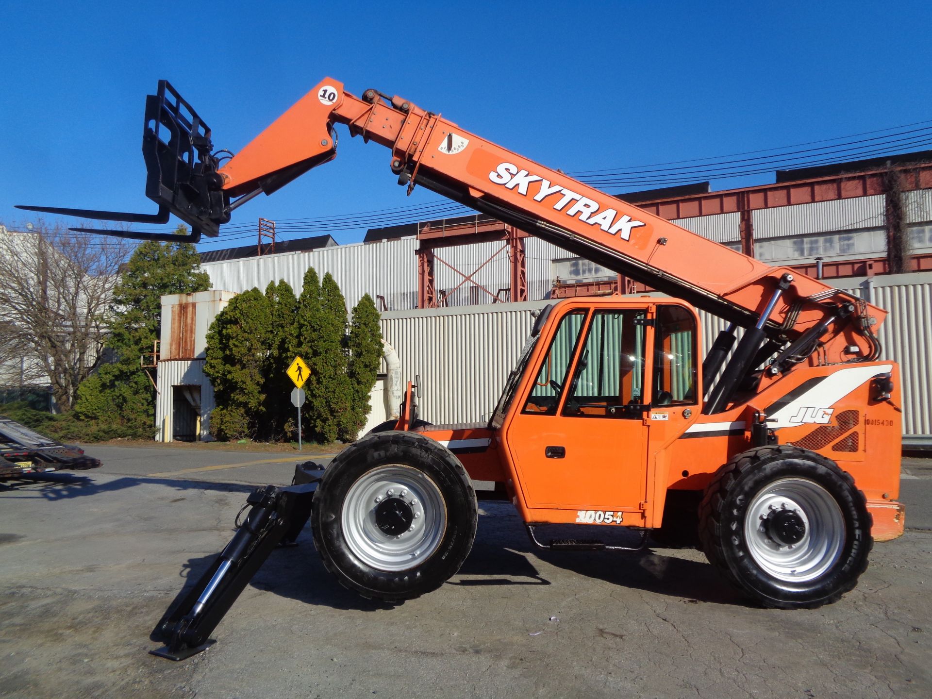 2012 SkyTrak 10054 10000lb Telescopic Forklift - Image 13 of 23