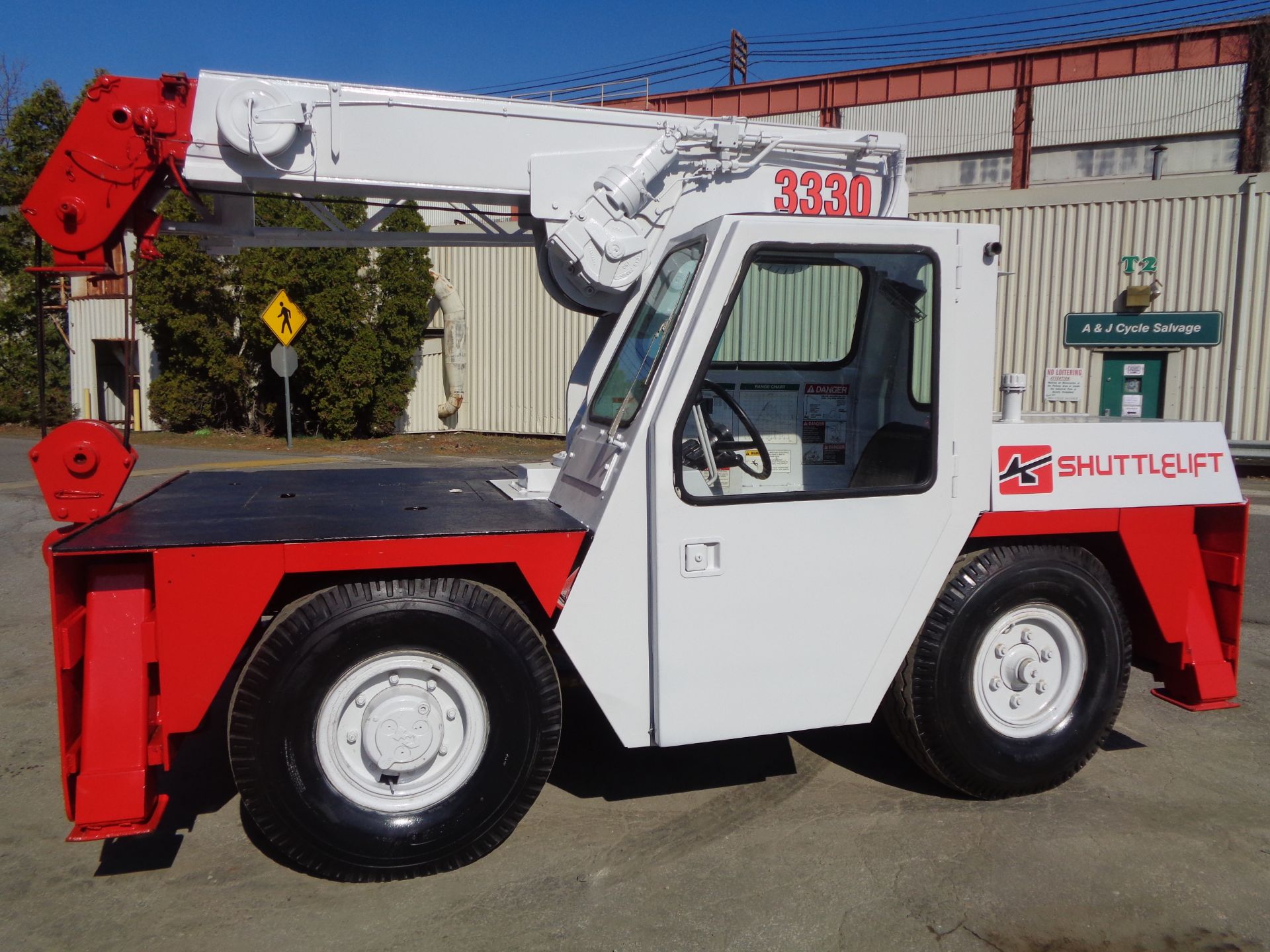 Shuttlelift 3330E 17,000lb Carry Deck Crane - Image 4 of 10