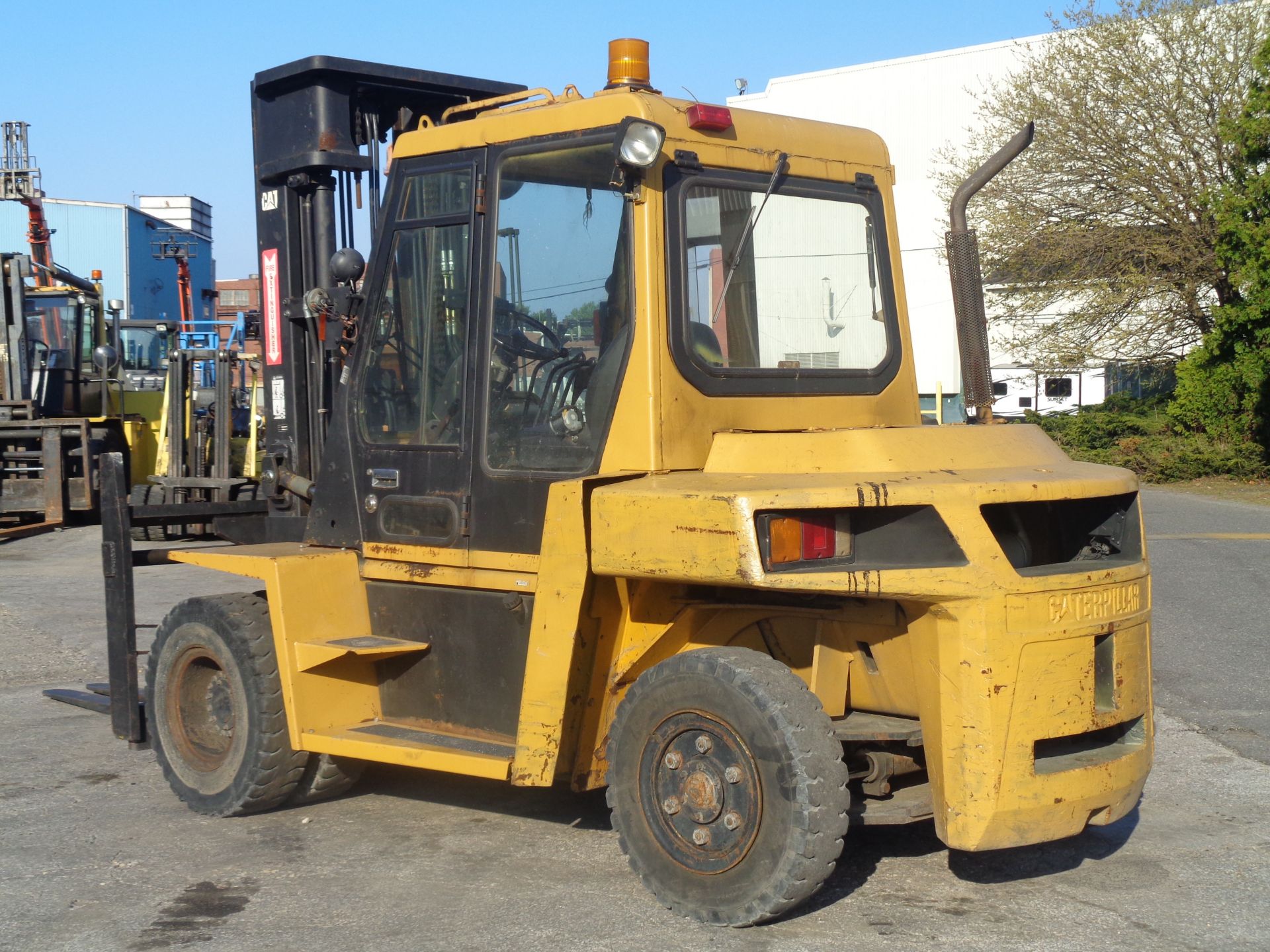 Caterpillar DP70 15,000 lbs Forklift - Image 11 of 16