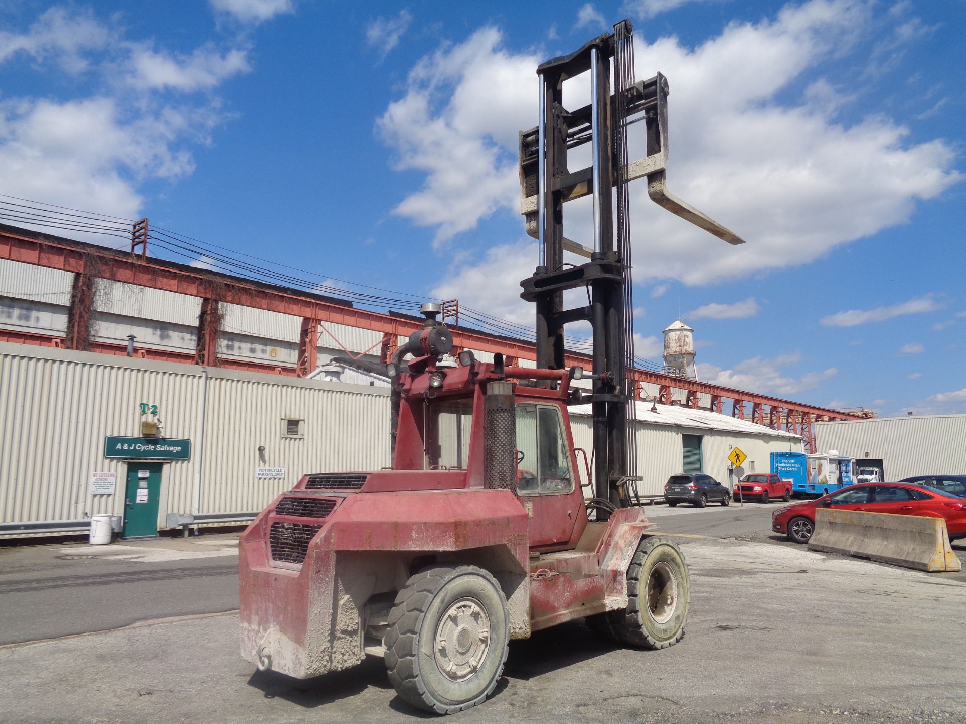 1990 Taylor TE300S 30,000 lb Forklift - Image 6 of 8
