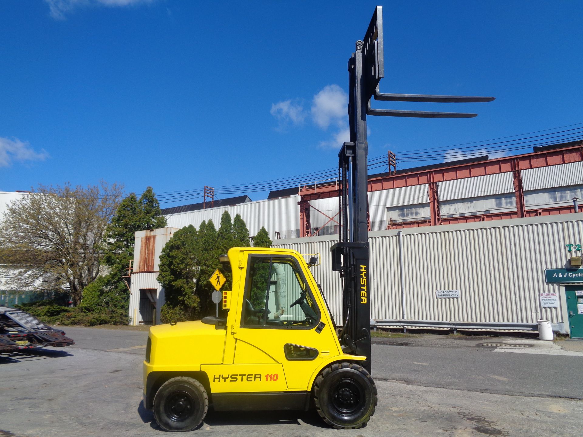 Hyster H110XM 10,000 lb Forklift - Image 15 of 17