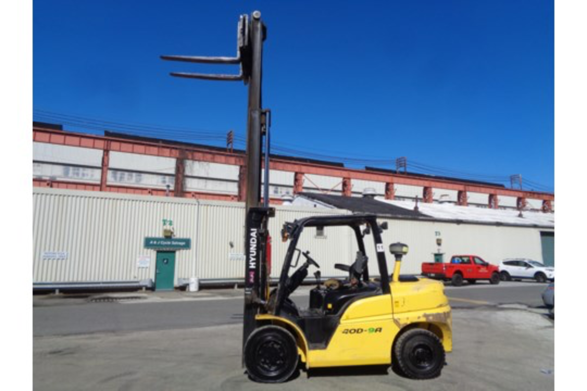 2015 Hyundai 40D-9A 9,000lb Forklift - Image 14 of 17