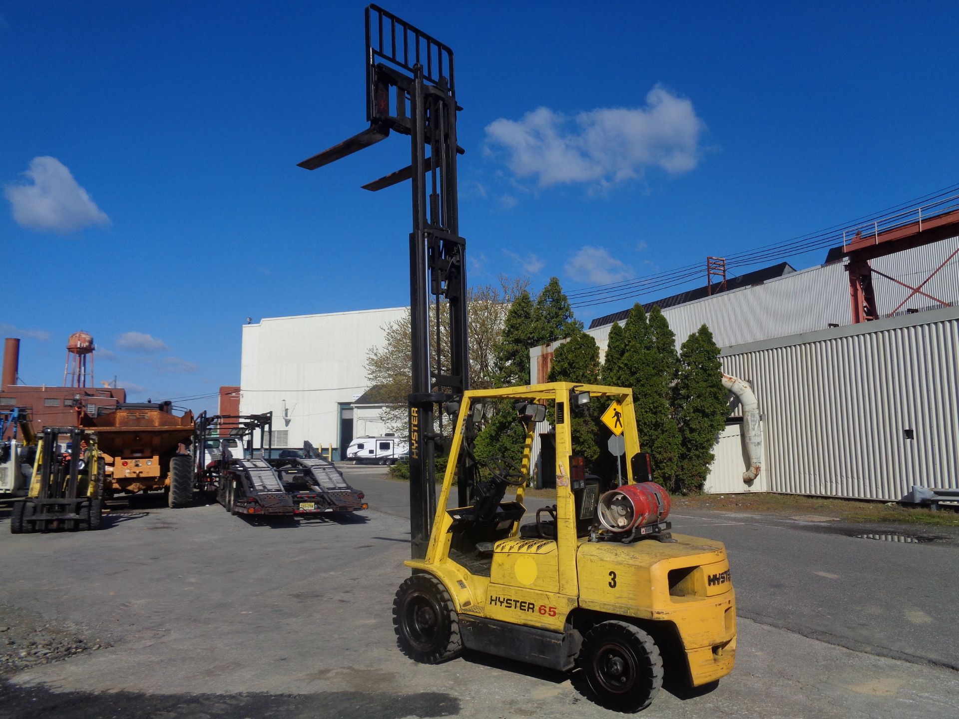 Hyster H65XM 6,500 lb Forklift - Image 13 of 15