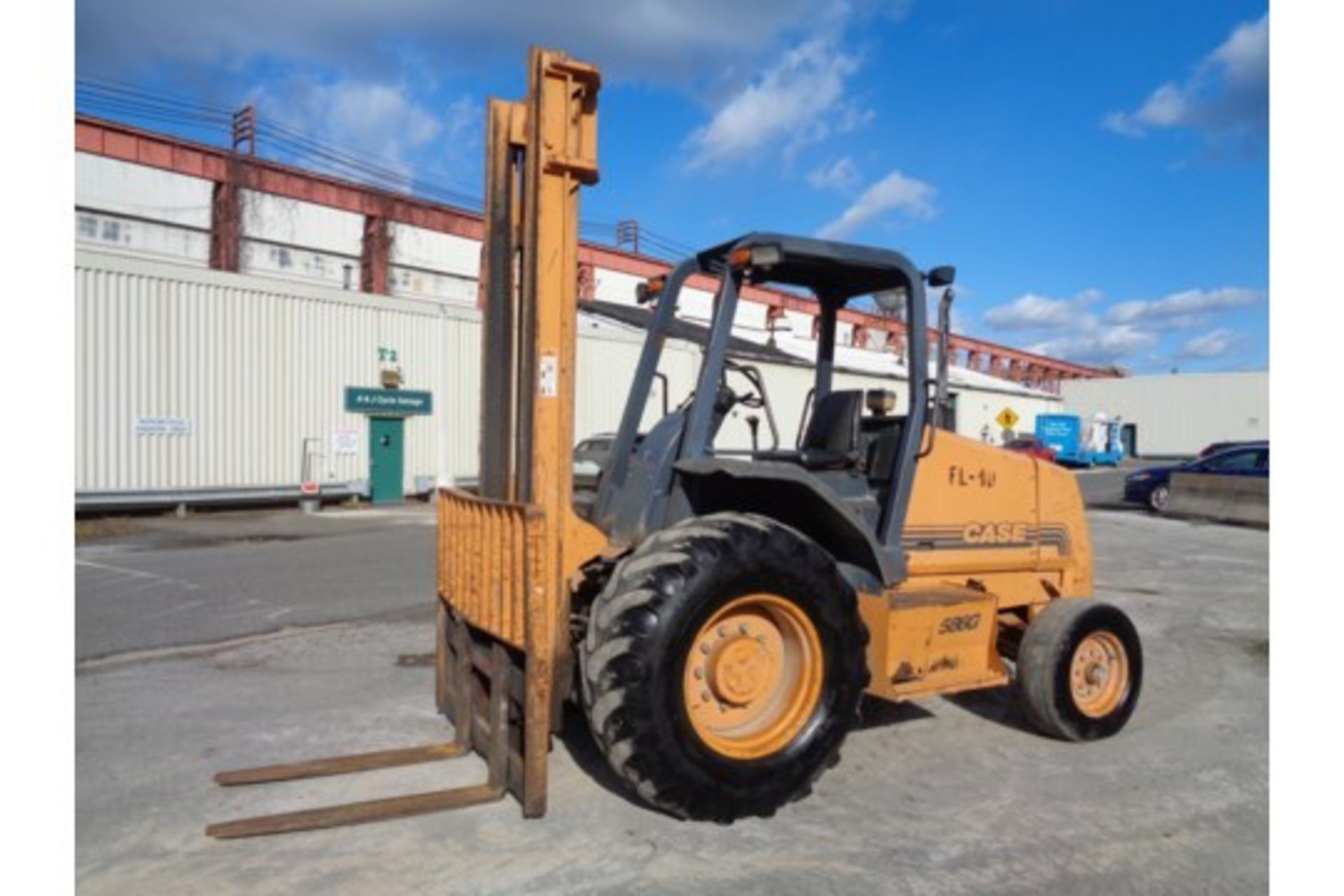 Case 580G 6000lb Rough Terrain Forklift - Image 7 of 20