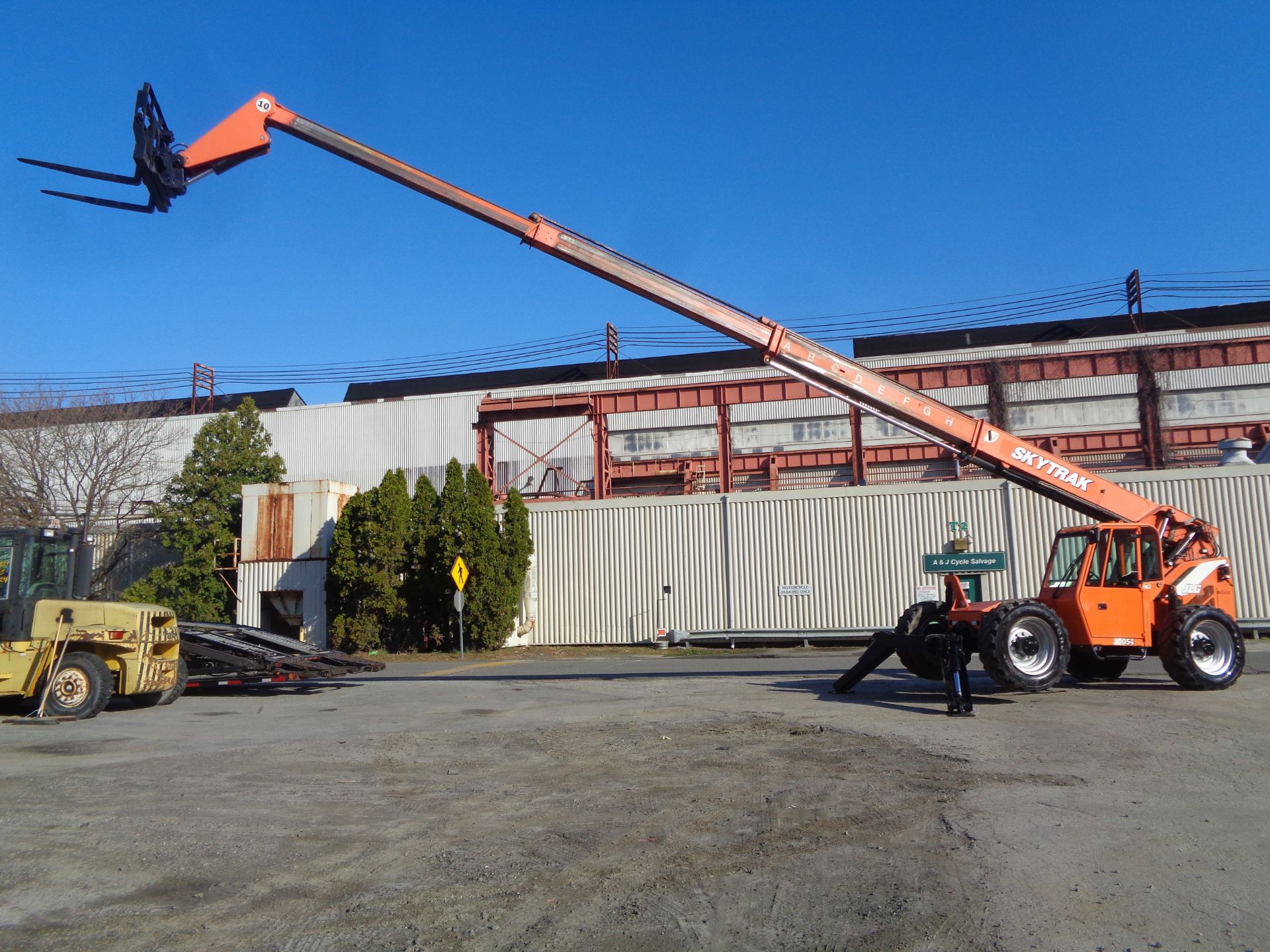 2012 SkyTrak 10054 10000lb Telescopic Forklift - Image 17 of 23