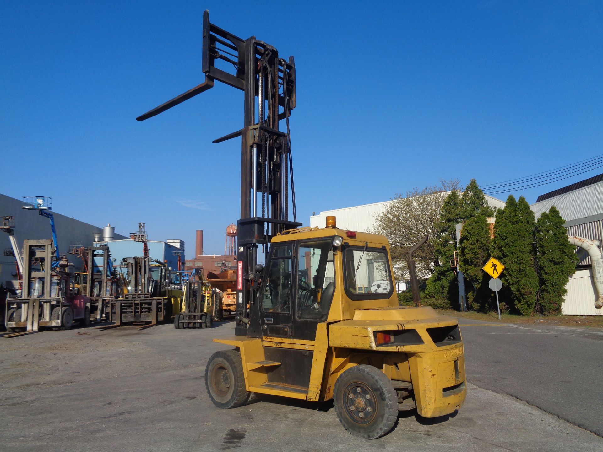 Caterpillar DP70 15,000 lbs Forklift - Image 12 of 16