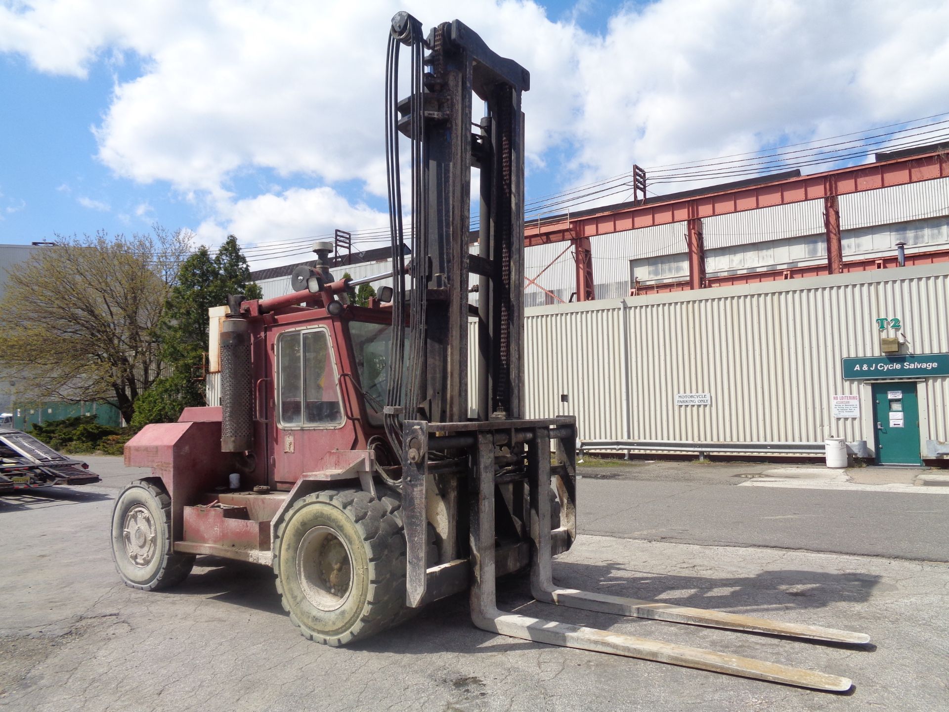 1990 Taylor TE300S 30,000 lb Forklift - Image 8 of 8