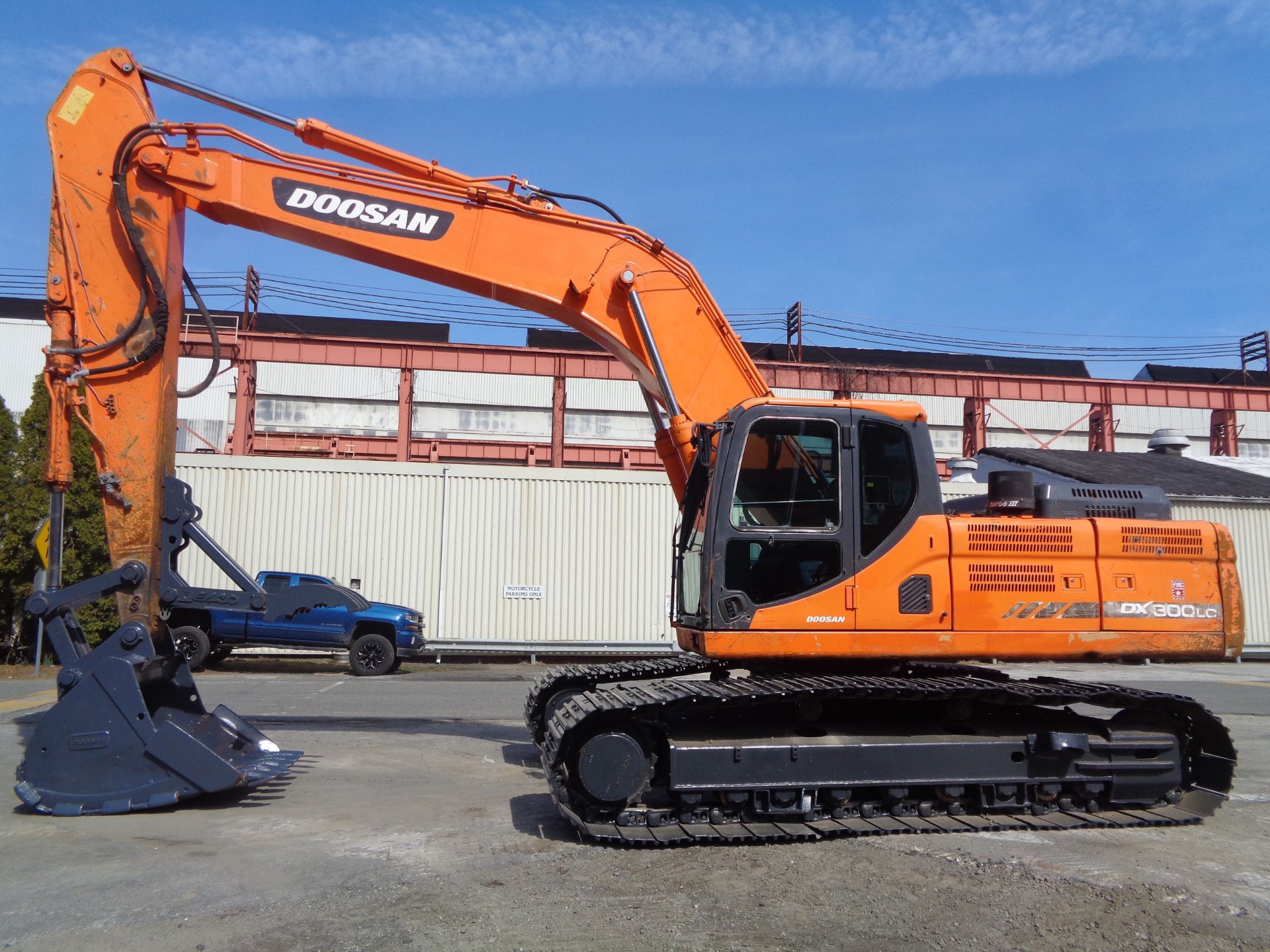 2013 Doosan DX300LC-3 Excavator - Image 9 of 19