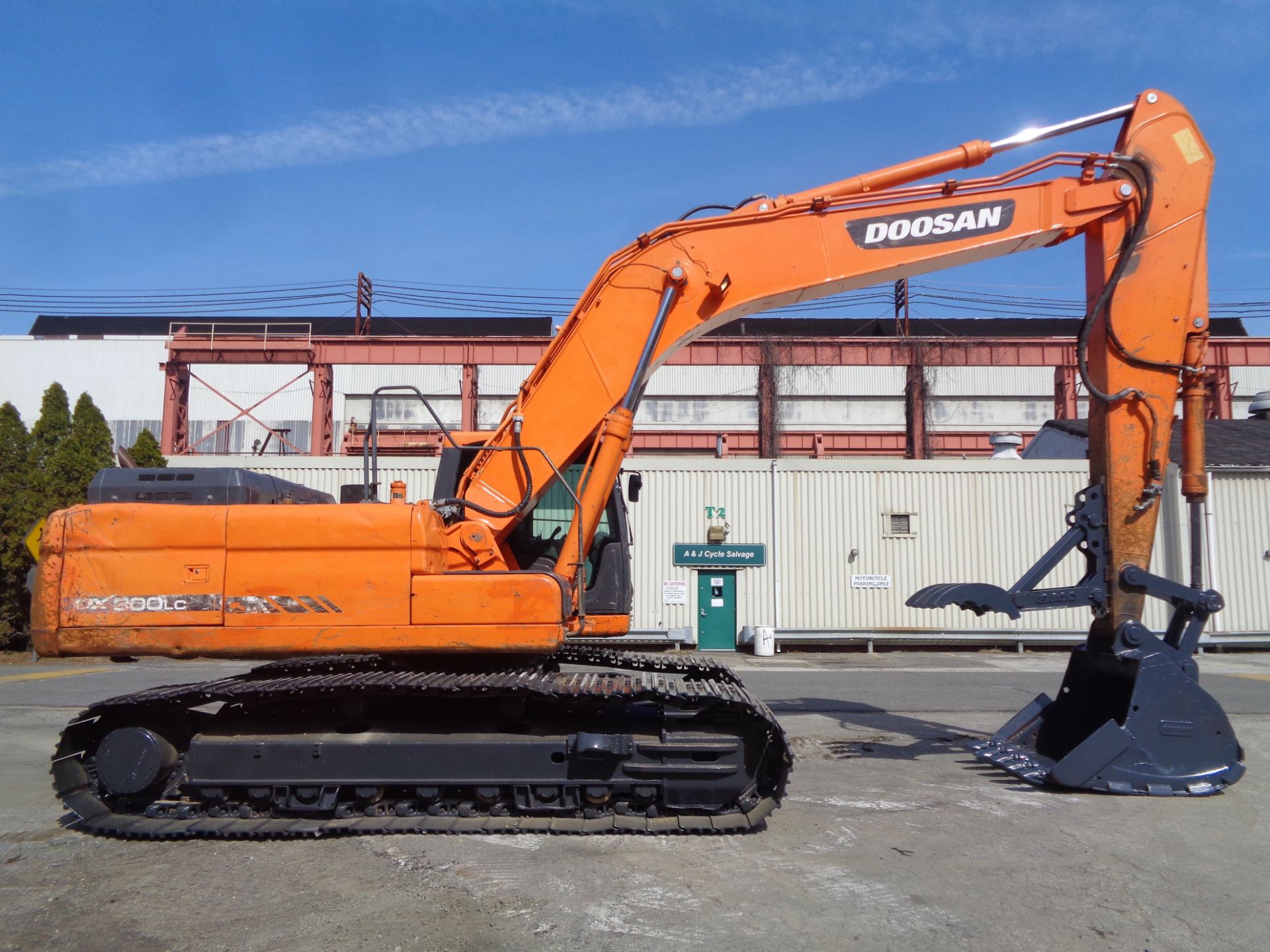 2013 Doosan DX300LC-3 Excavator