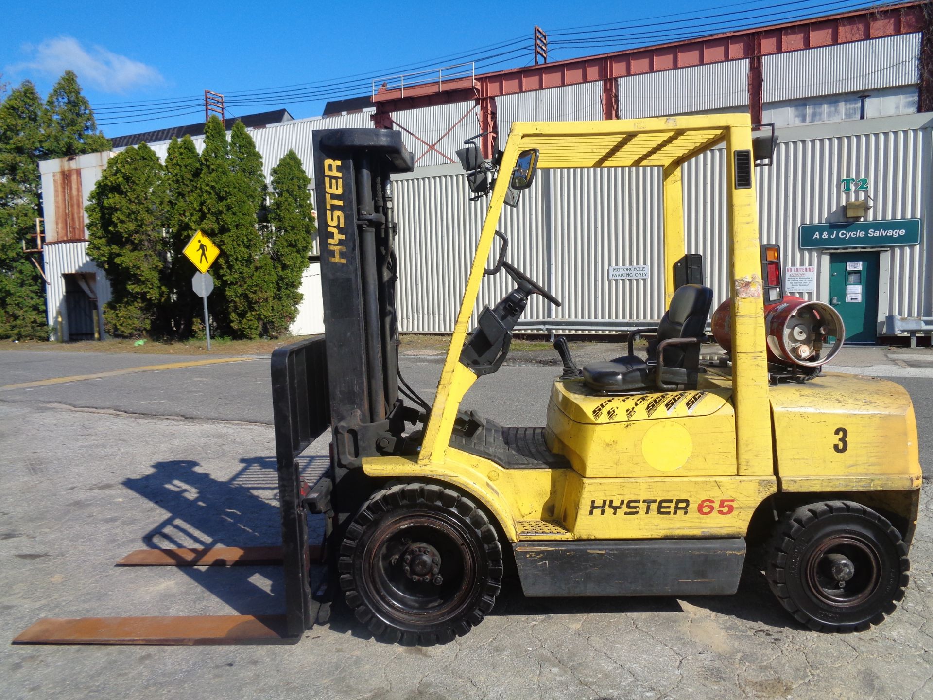 Hyster H65XM 6,500 lb Forklift - Image 6 of 15