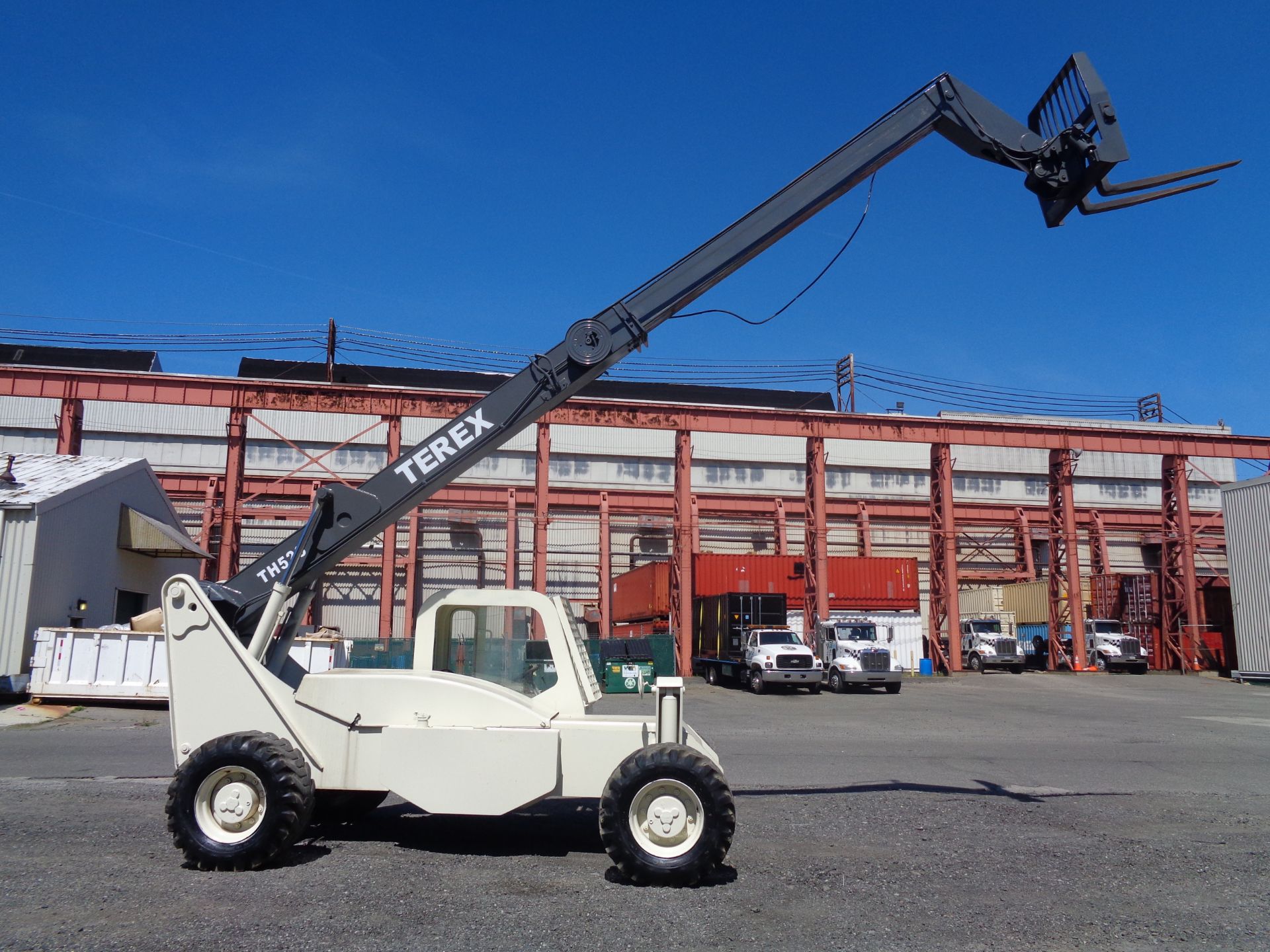 Terex TH528 Telescopic Forklift - Image 6 of 8