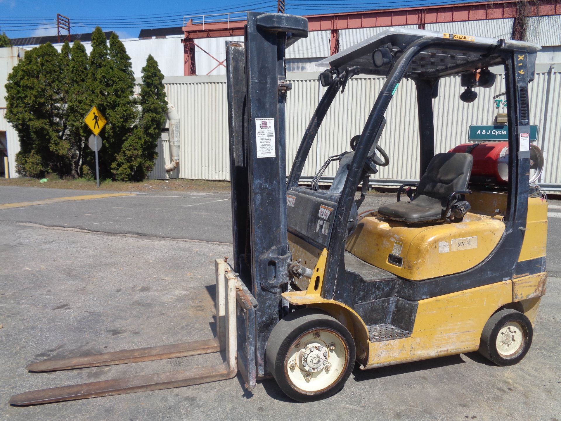 Yale GLC060VXNVRV086 6,000lb Forklift - Image 8 of 15