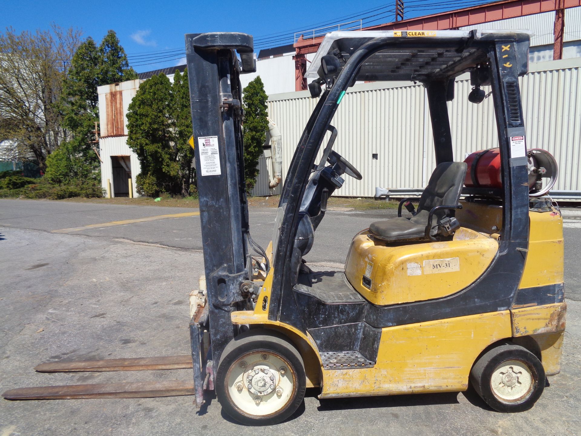 Yale GLC060VXNVRV086 6,000lb Forklift - Image 6 of 15