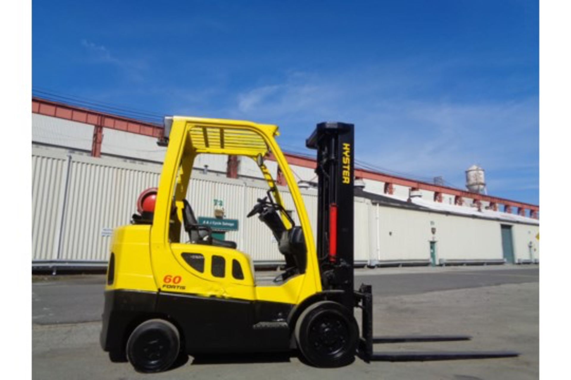 2014 Hyster S60FT 6000lb Forklift - Image 7 of 17