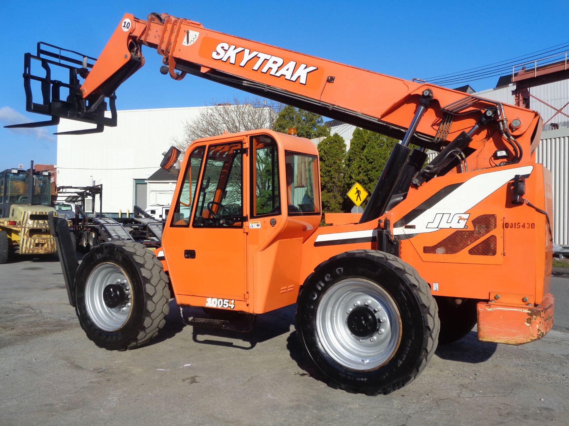 2012 SkyTrak 10054 10000lb Telescopic Forklift - Image 9 of 23