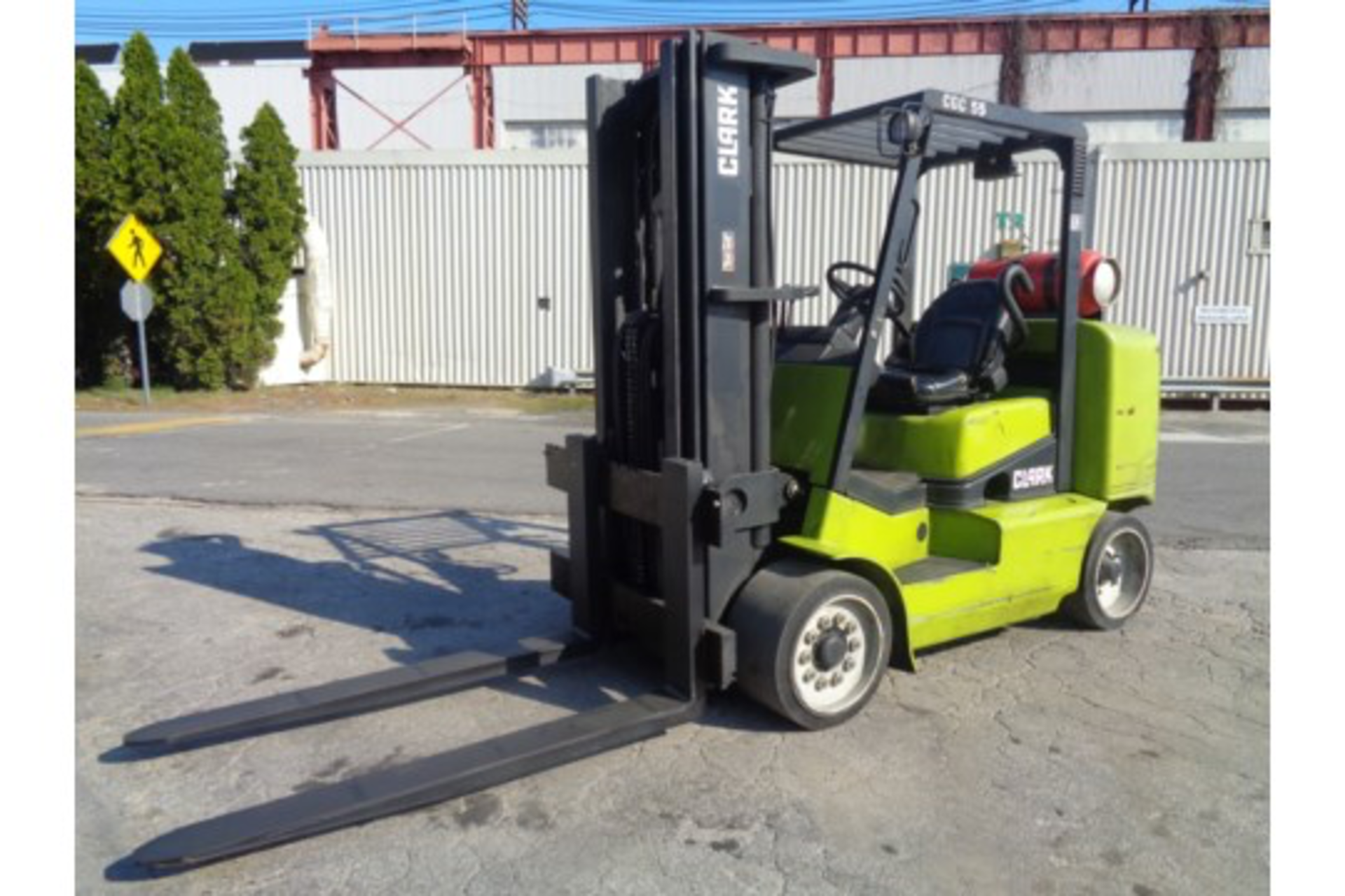 Clark CGC 12,000 lb Forklift - Image 6 of 14