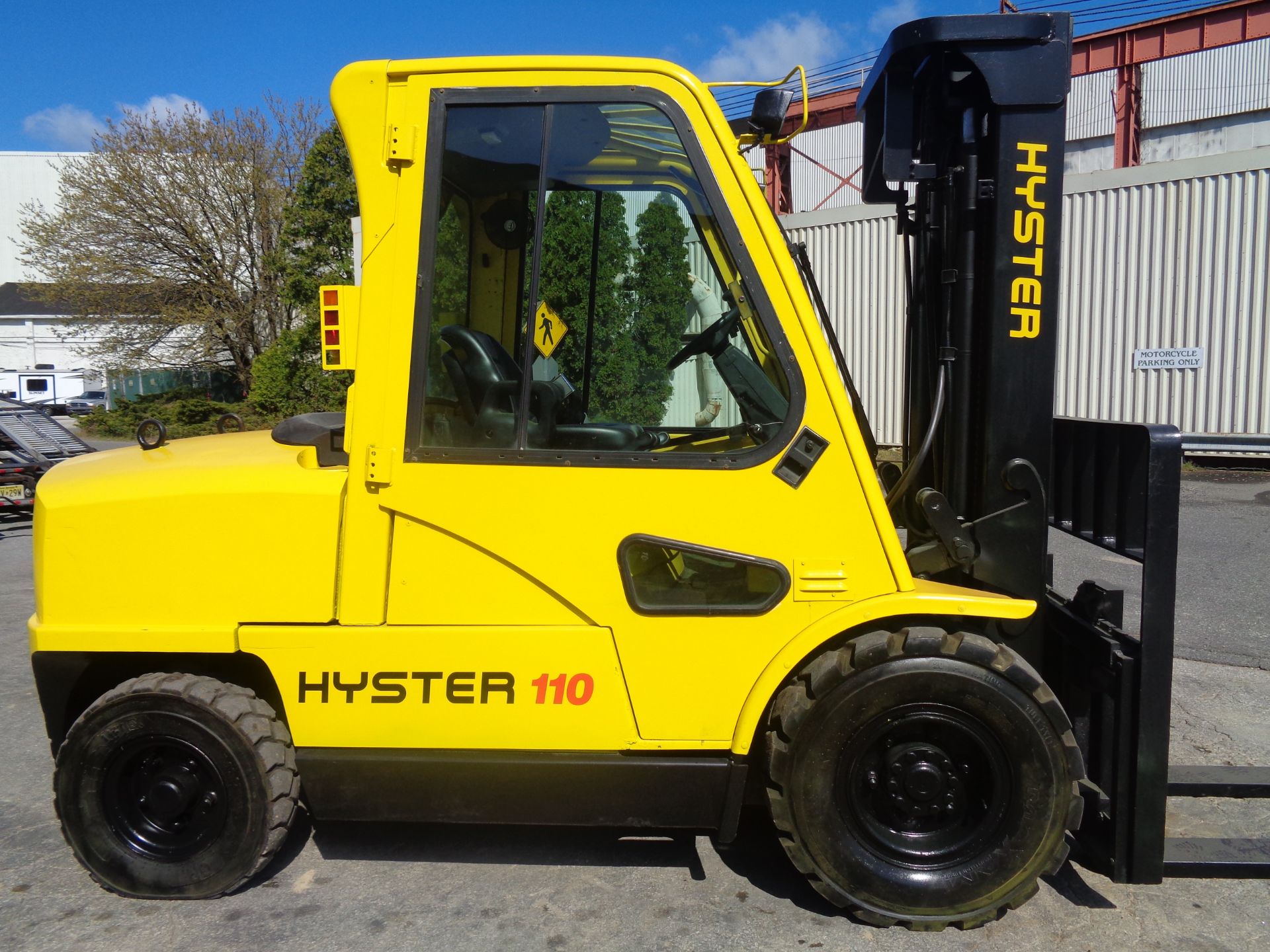 Hyster H110XM 10,000 lb Forklift - Image 8 of 17