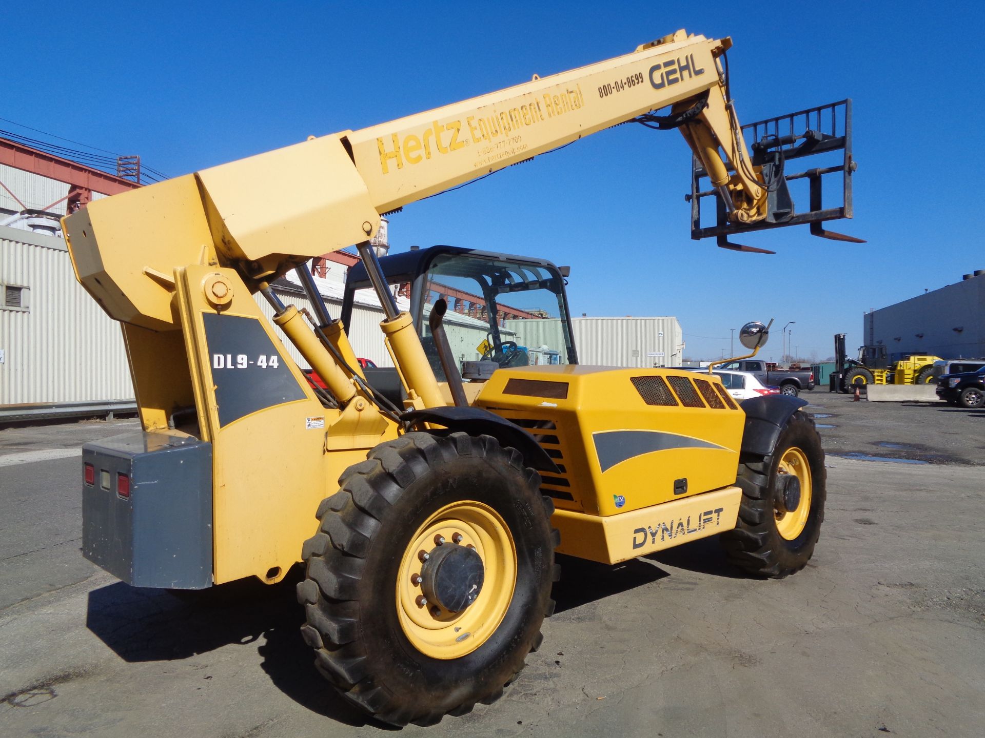 2015 Gehl DL9-44 9,000lb Telescopic Forklift - Image 3 of 23