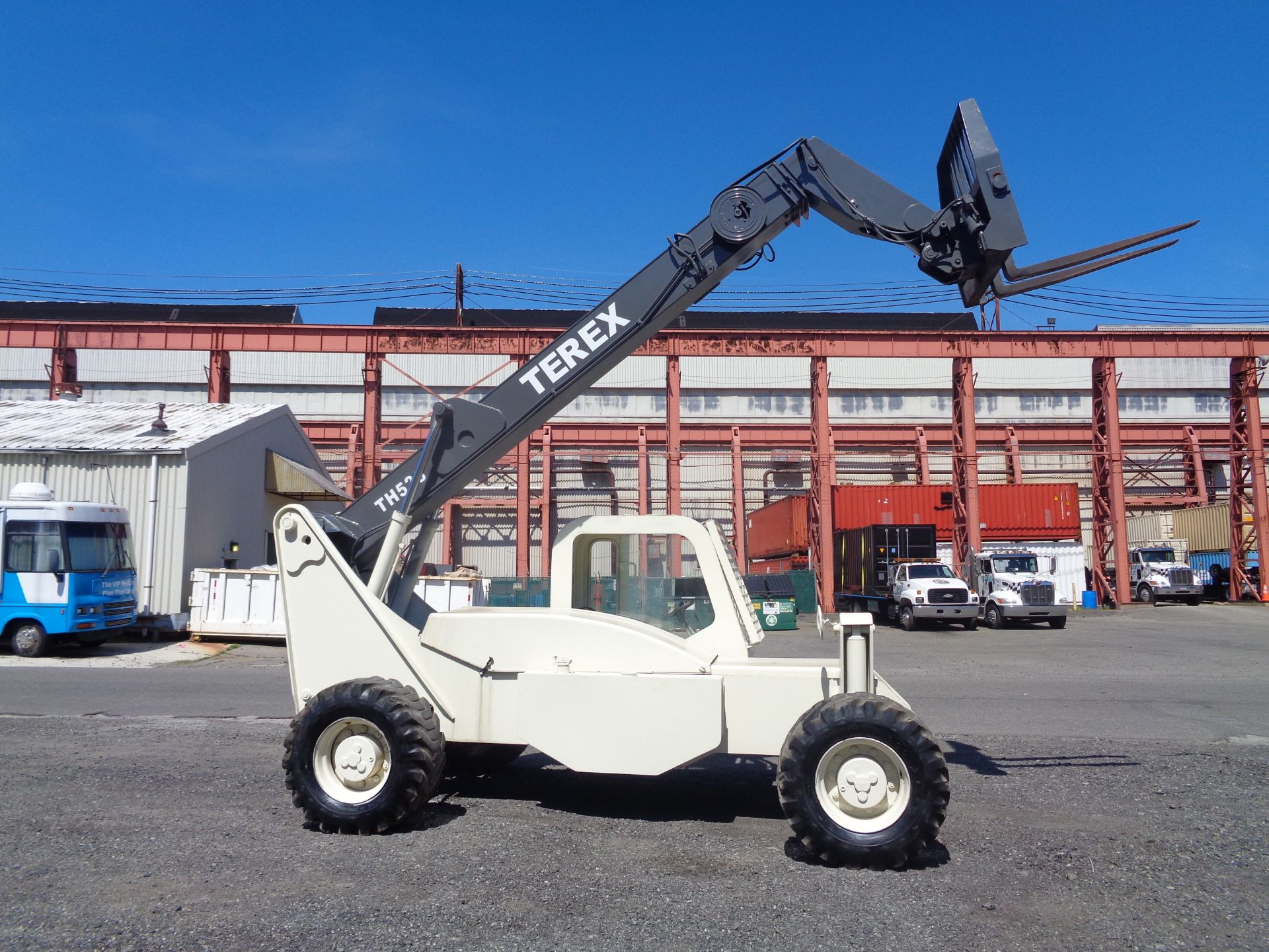 Terex TH528 Telescopic Forklift - Image 4 of 8