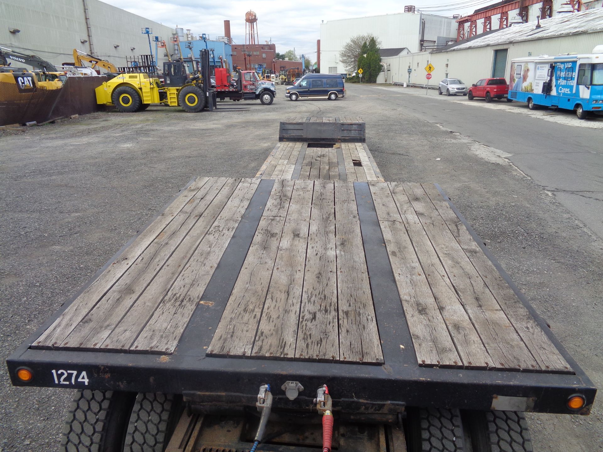 2005 Specialized XL601FG RGN Lowboy Equipment Flatbed Trailer - Image 8 of 10