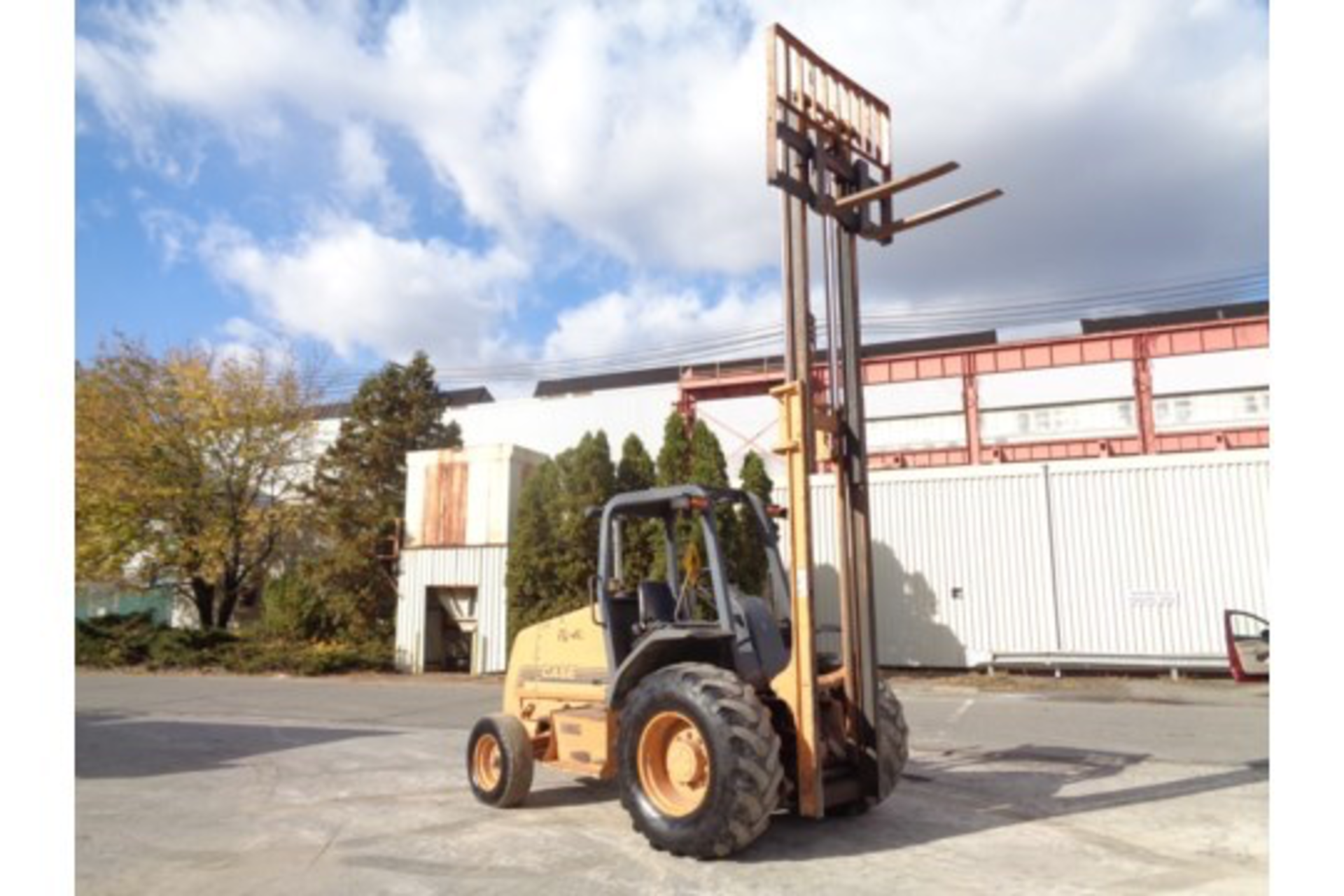 Case 580G 6000lb Rough Terrain Forklift - Image 15 of 20