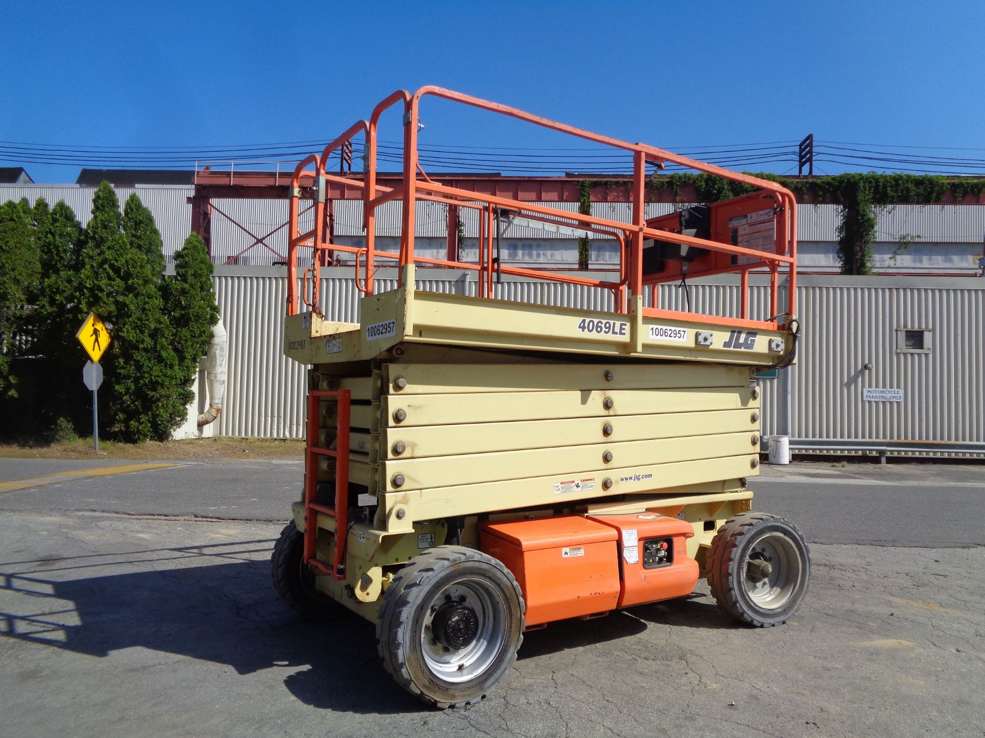 2012 JLG 4069LE 40 ft Electric Scissor Lift - Image 4 of 18