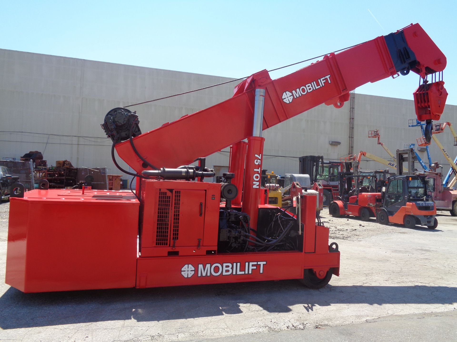 75 Ton Mobile Lift Crane - Image 6 of 24