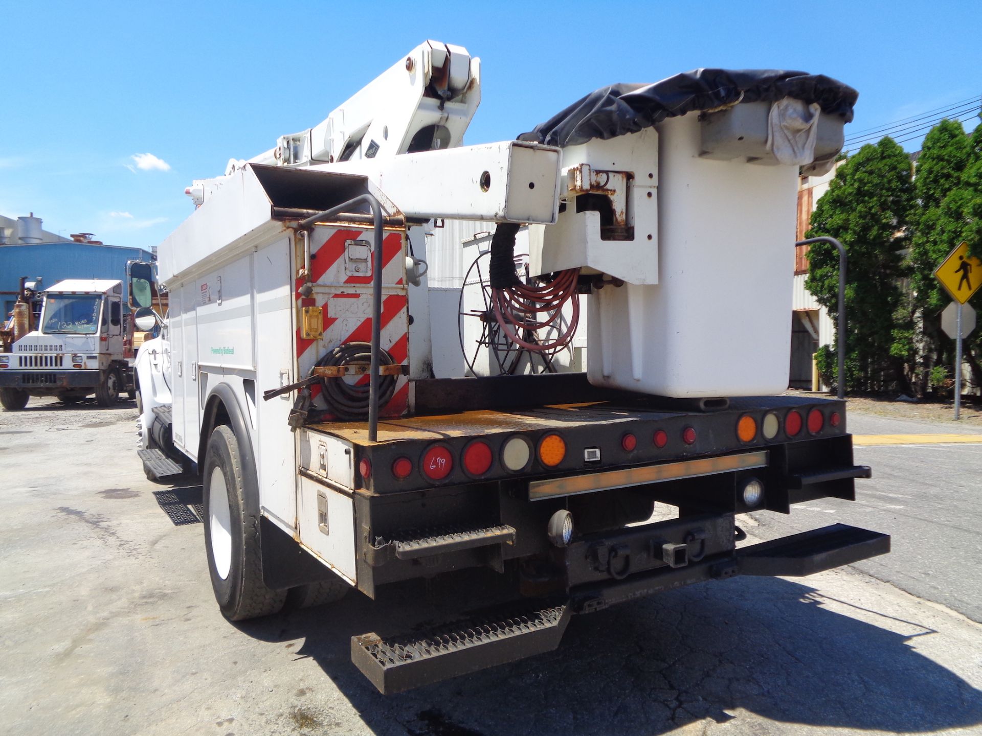 2007 Ford F750 Bucket Truck 48ft Height - Image 9 of 21