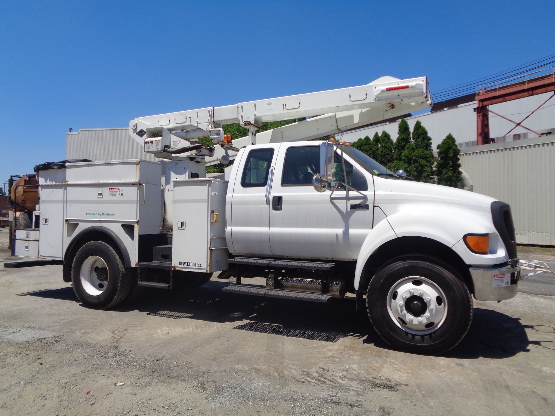 2007 Ford F750 Bucket Truck 48ft Height - Image 2 of 21
