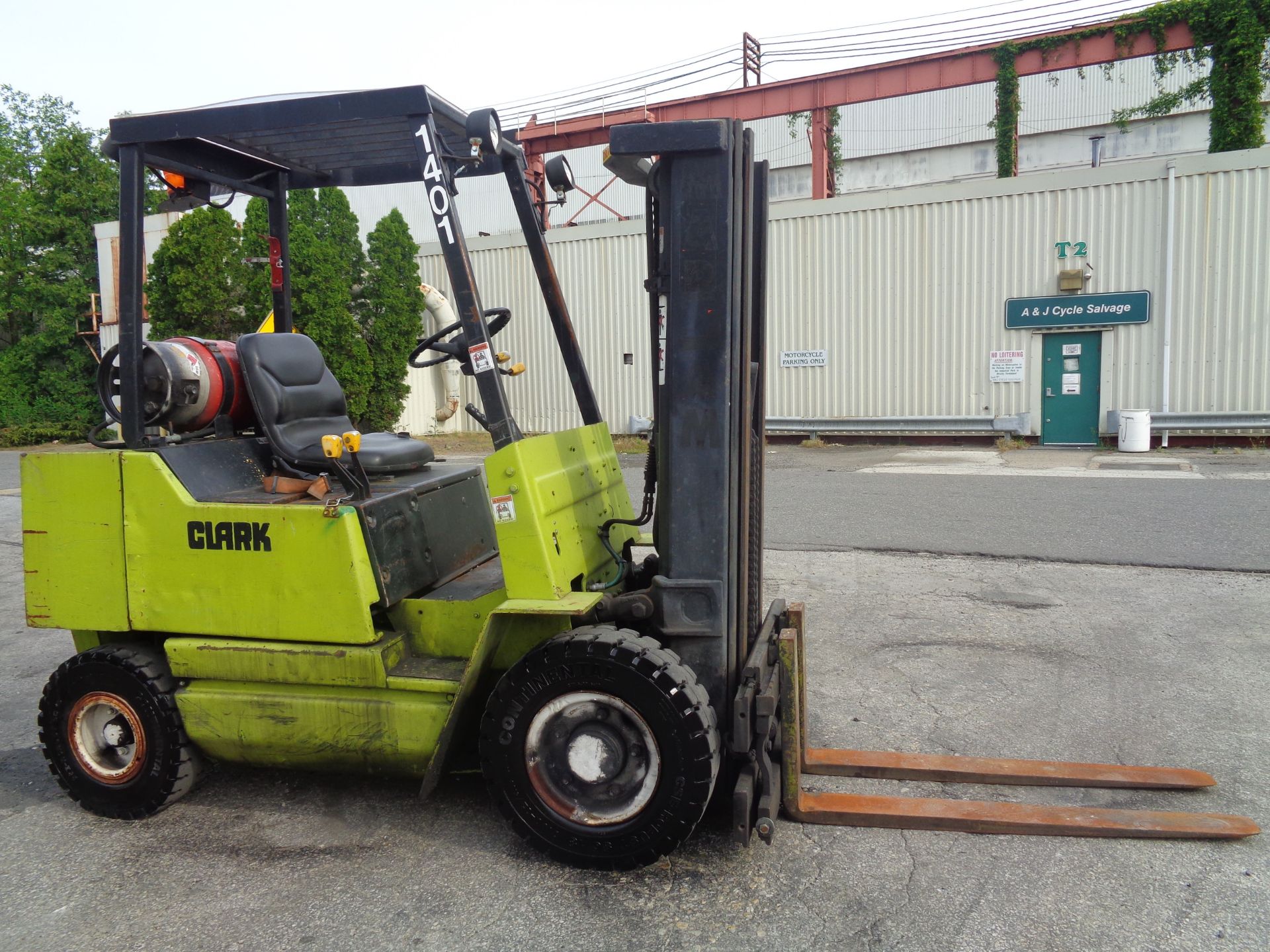 Clark GPSMC25 5,000lb Forklift - Image 4 of 13