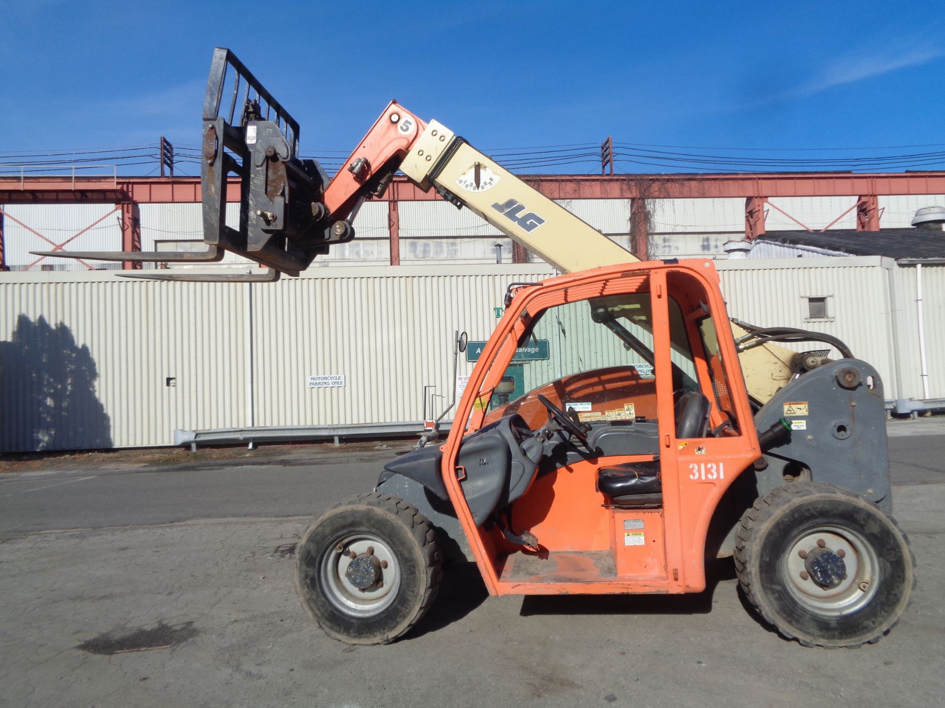 2009 JLG G5-18A 5,000lb Telescopic Forklift - Image 2 of 9