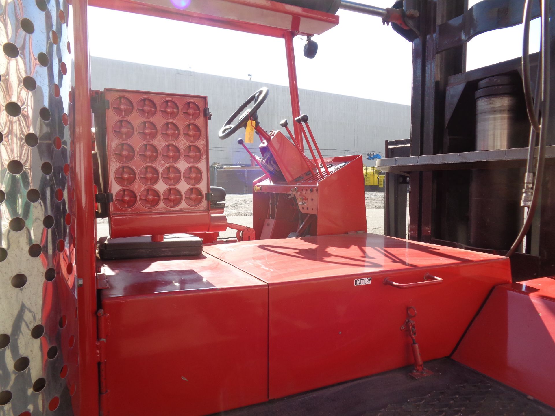 2012 Riggers Special RS50 50,000lb Forklift - Image 12 of 26