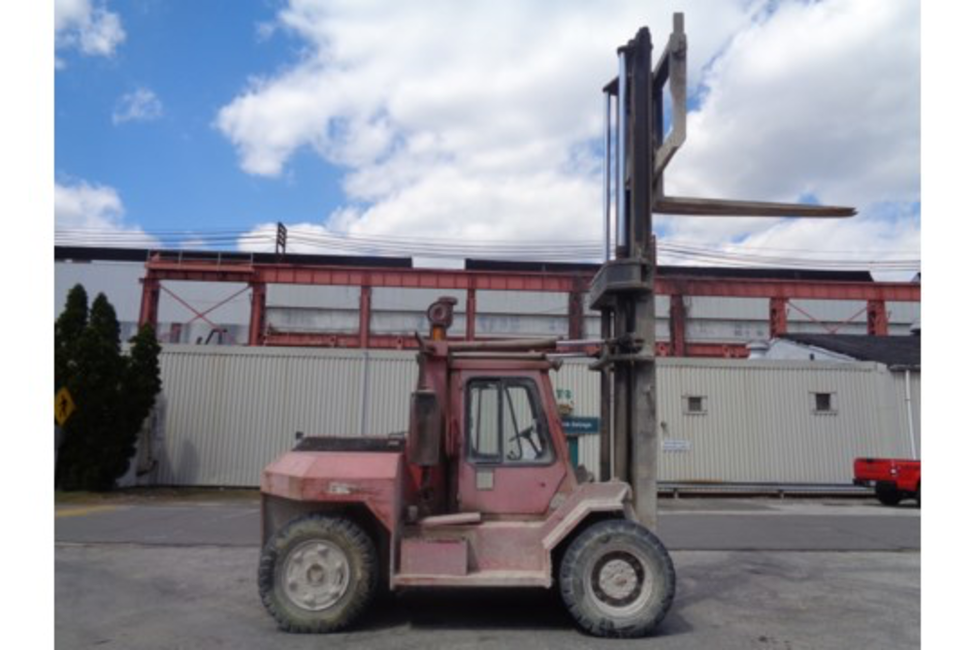Taylor TE200S 20,000lb Forklift - Image 8 of 10