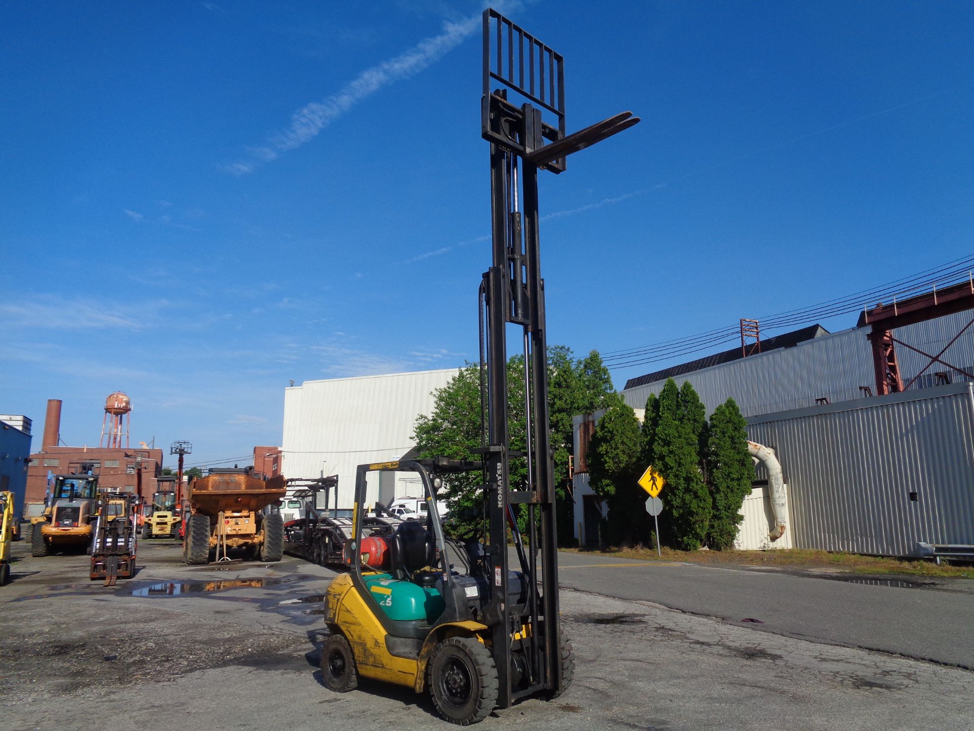 2007 Komatsu FG25T-16 5,000lb Forklift - Image 15 of 17