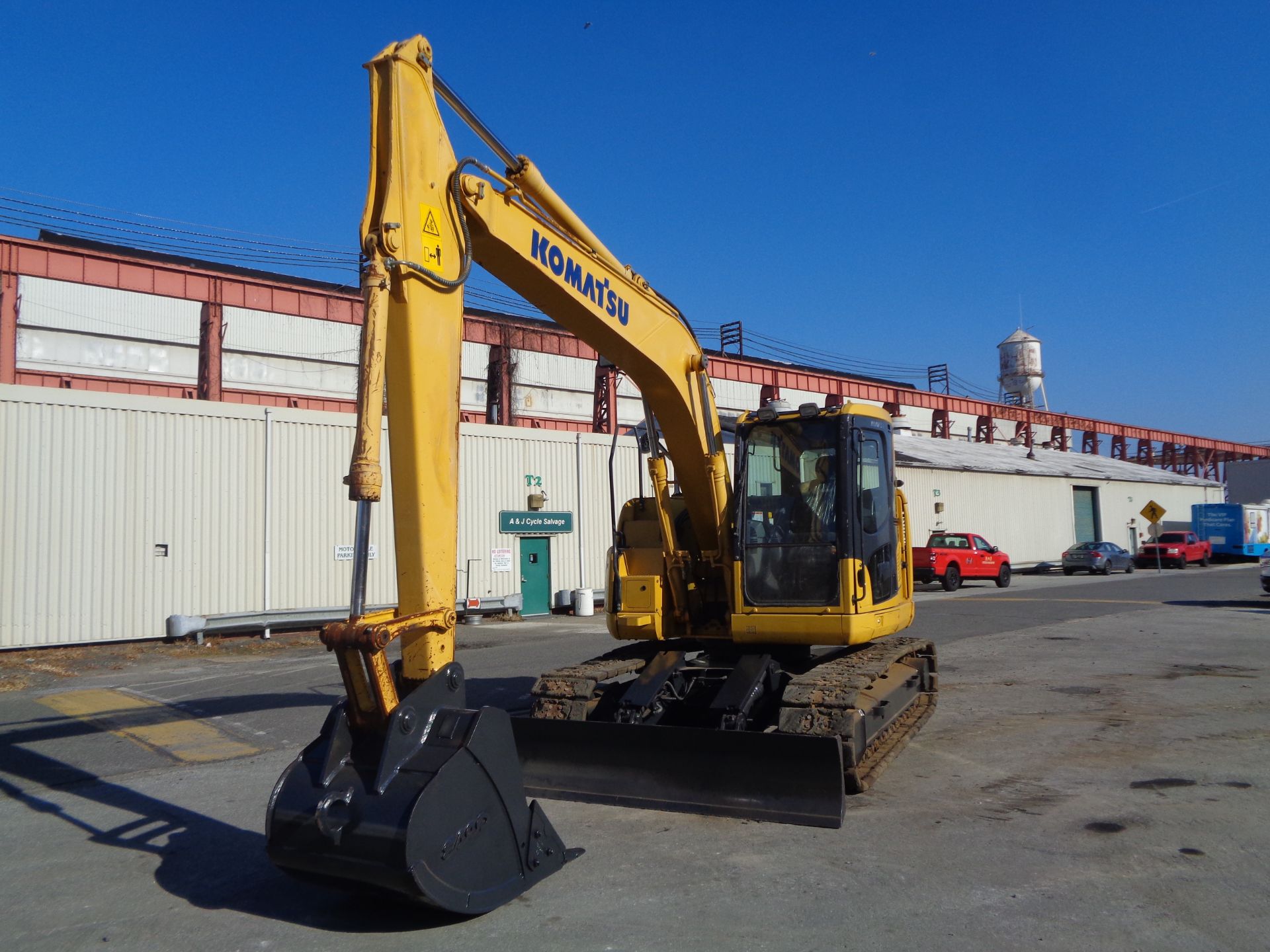 2015 Komatsu PC138USLC-10 Hydraulic Excavator - Image 2 of 18