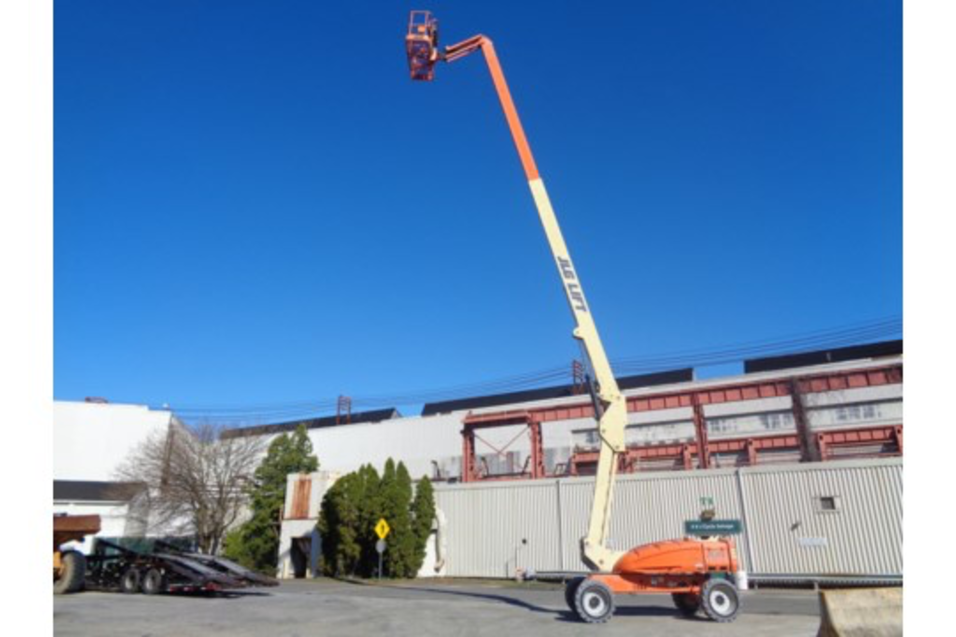 2011 JLG E600J 60ft Boom Lift - Image 6 of 8